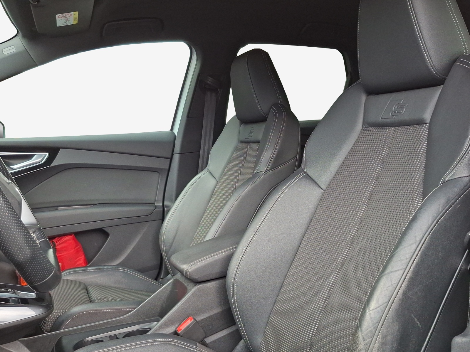 AUDI Q4 e-tron 40-image-7