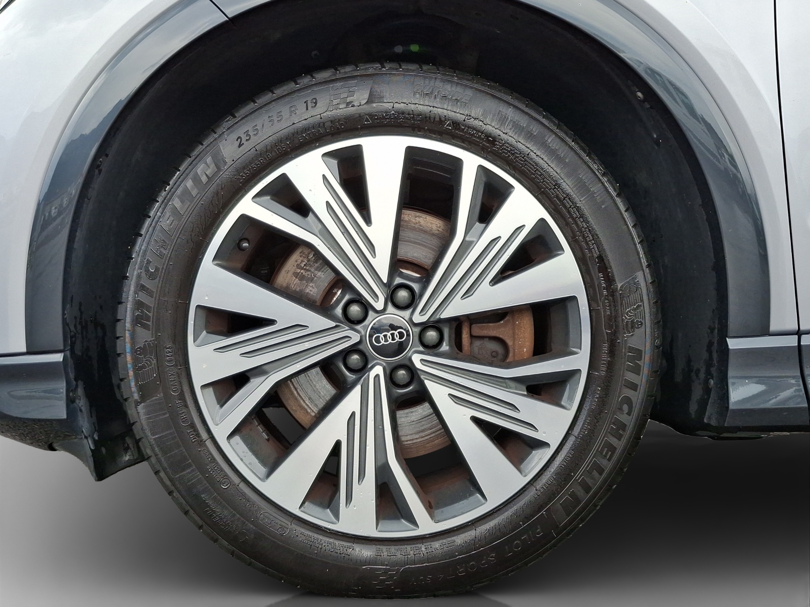AUDI Q4 e-tron 40-image-13