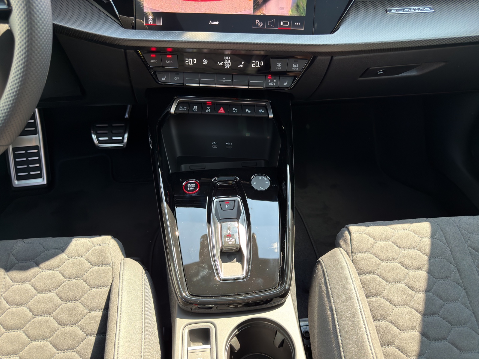 AUDI RS3 Sportback 2.5 TSI quattro S-tronic-image-10