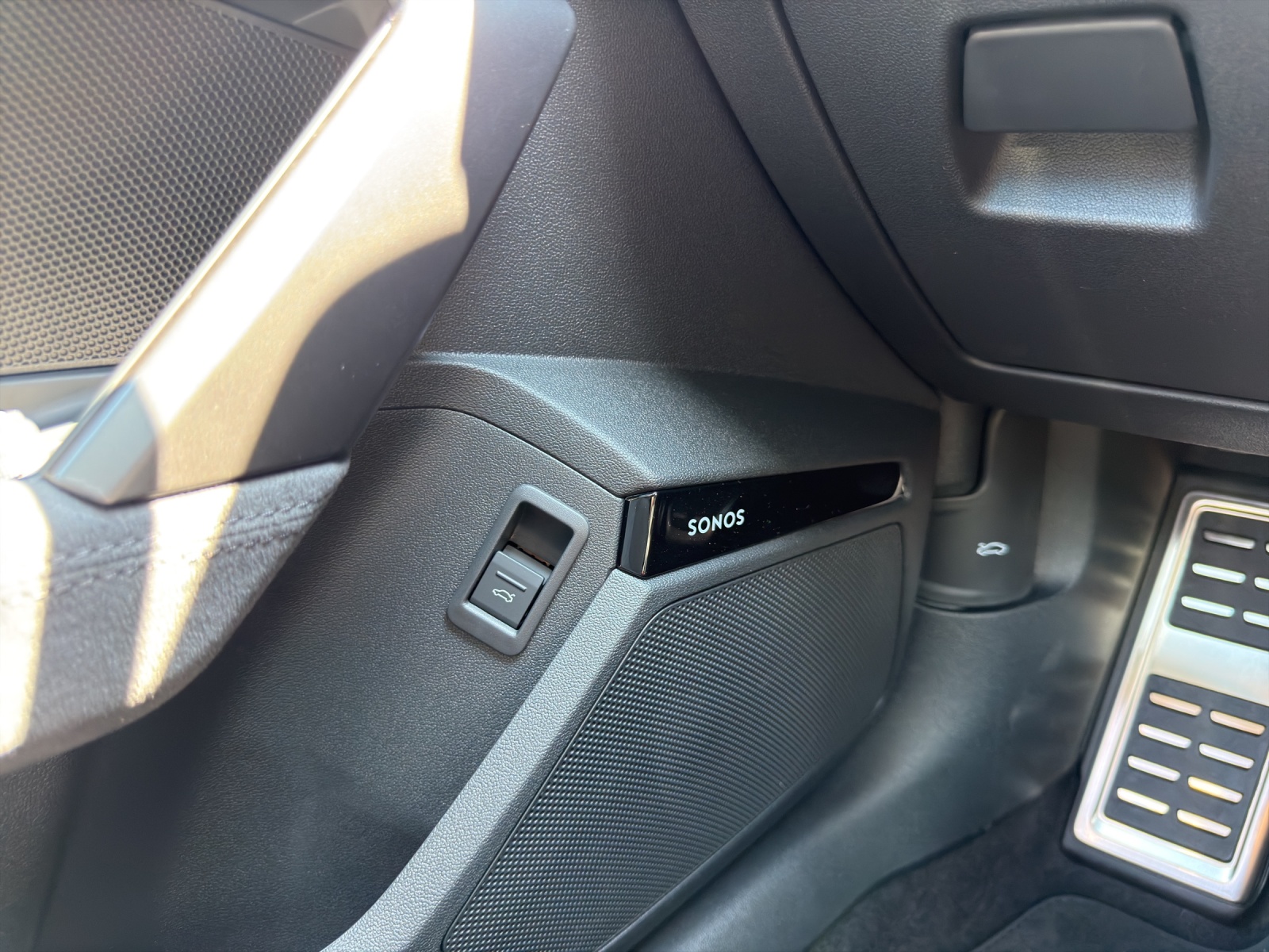 AUDI RS3 Sportback 2.5 TSI quattro S-tronic-image-14
