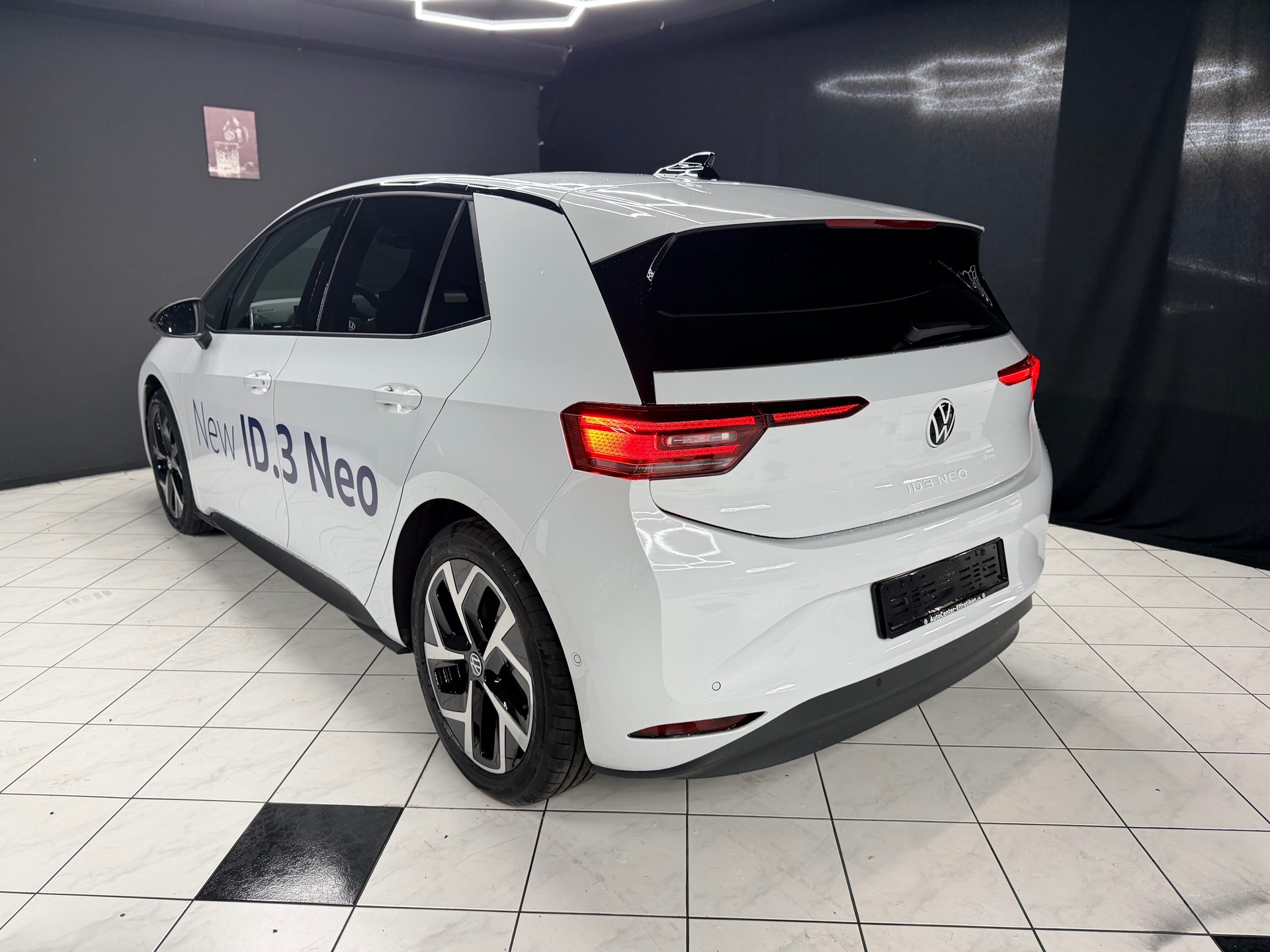 VW ID.3 Neo 58 kWh 190 PS Style-image-5