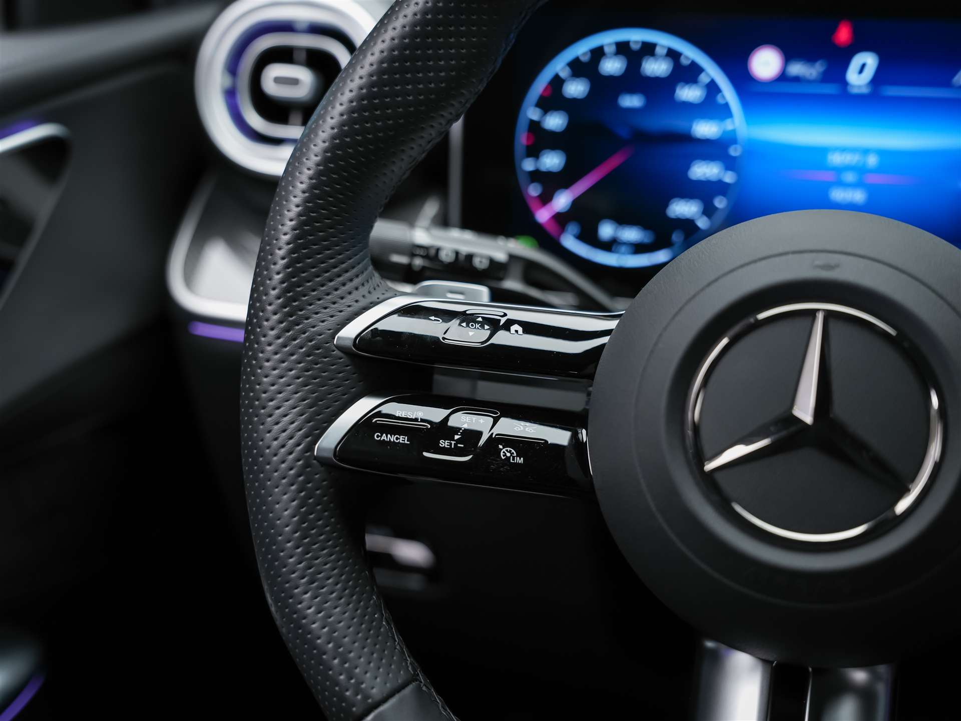 MERCEDES-BENZ GLC 300 d AMG Line 4Matic 9G-Tronic *Werksgarantie*Abstandsregler*21" Felgen*-image-25