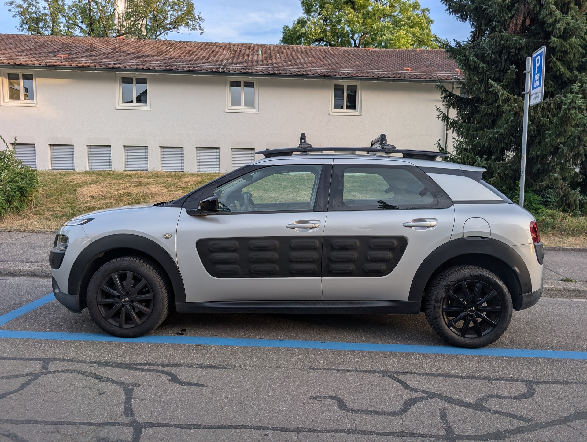 CITROEN 1.6 BlueHDi 100 Feel-image-2