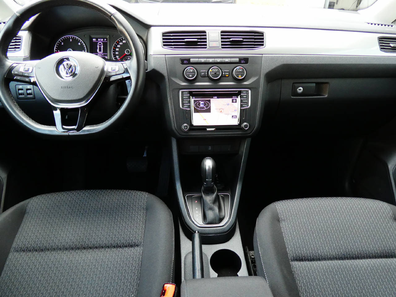 VW Caddy Kombi 2.0 TDI 102 BlueMT Family DSG-image-13