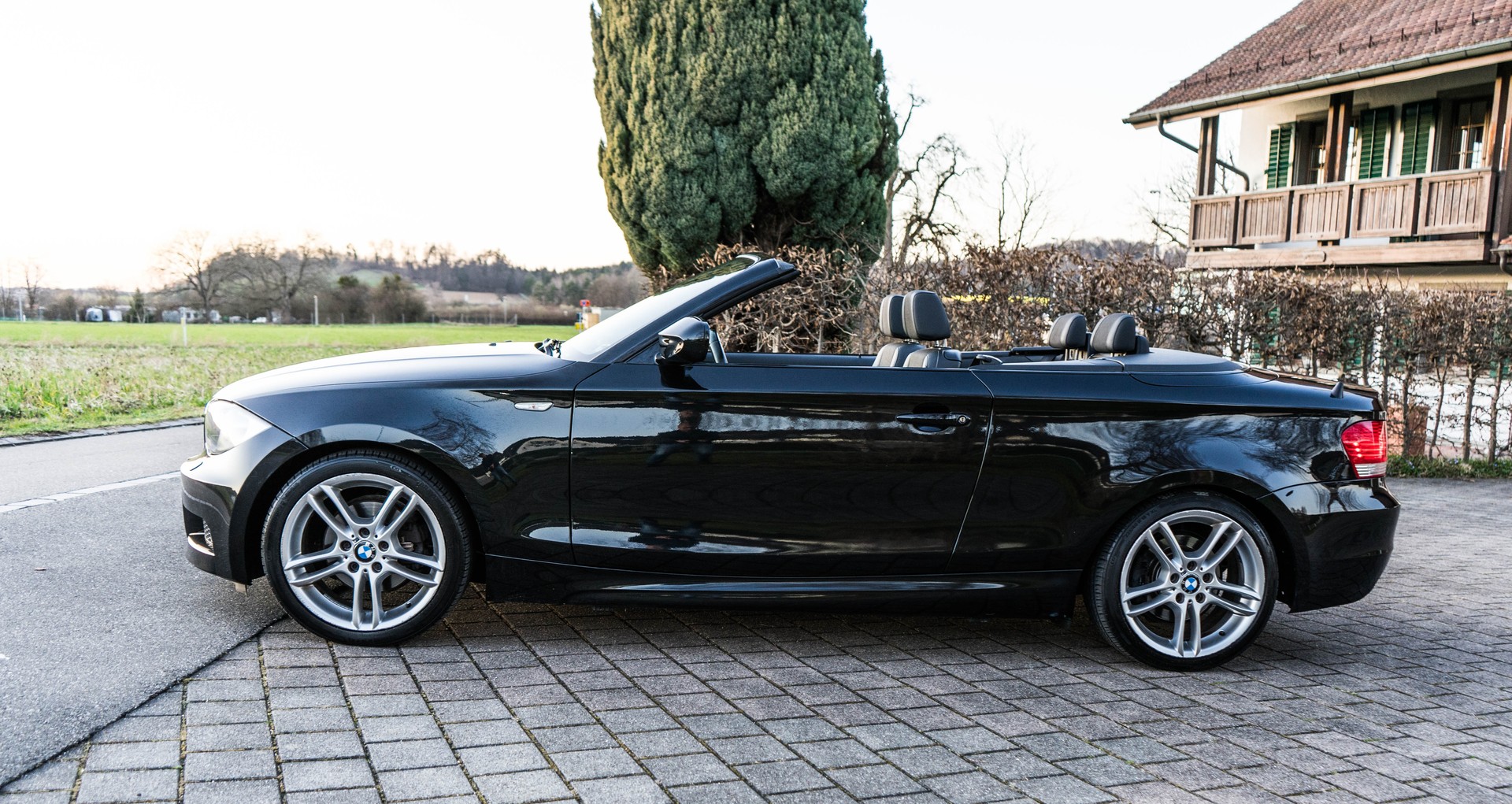 BMW 120d Cabrio M-PACK 6 Gang 177PS-image-8