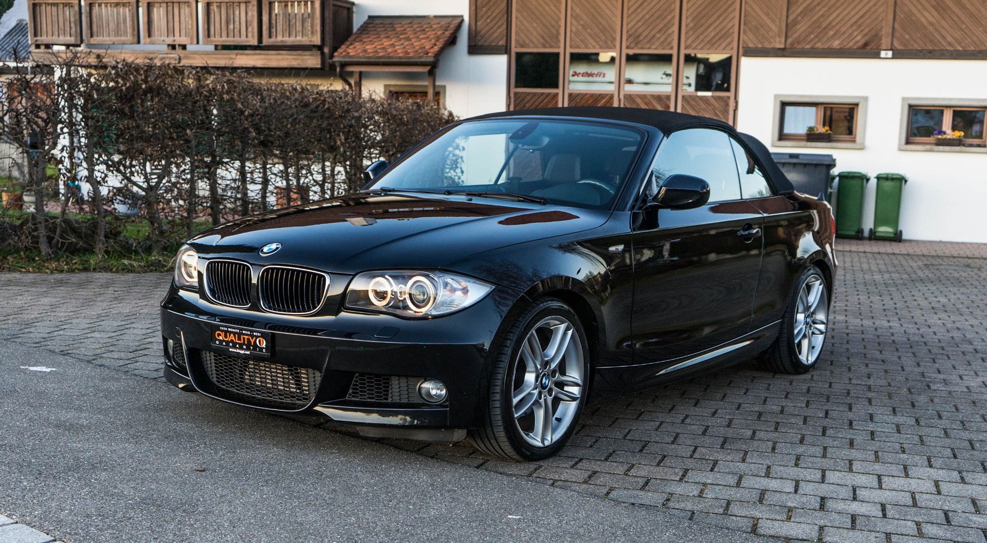 BMW 120d Cabrio M-PACK 6 Gang 177PS-image-0