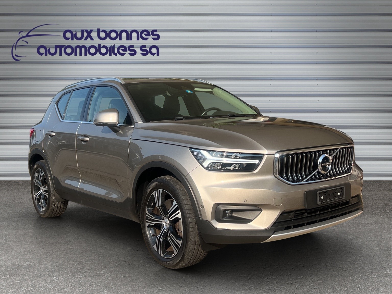 VOLVO XC40 T5 TwE Inscription DCT-image-2