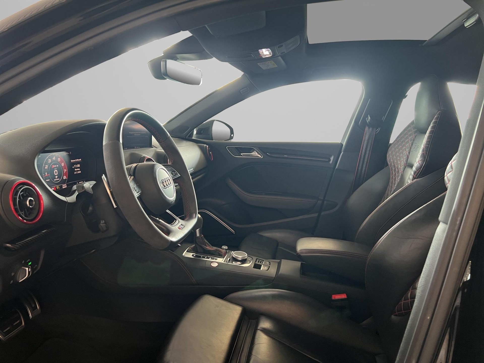 AUDI RS3 Limousine 2.5 T FSI quattro S-Tronic-image-10