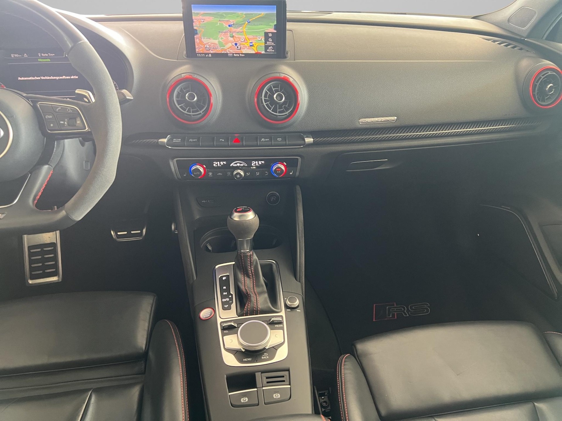 AUDI RS3 Limousine 2.5 T FSI quattro S-Tronic-image-15