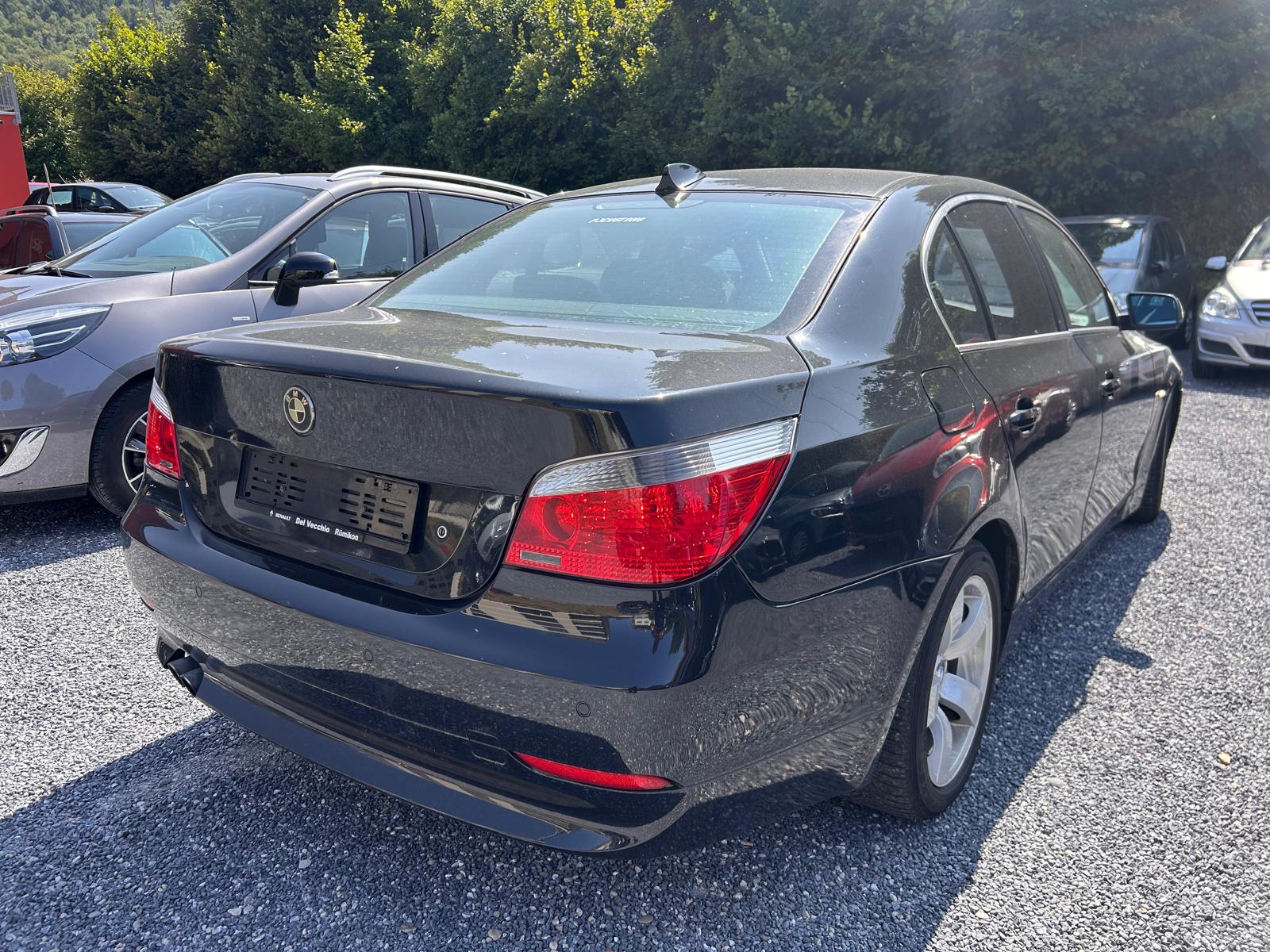 BMW 520i Advantage-image-3