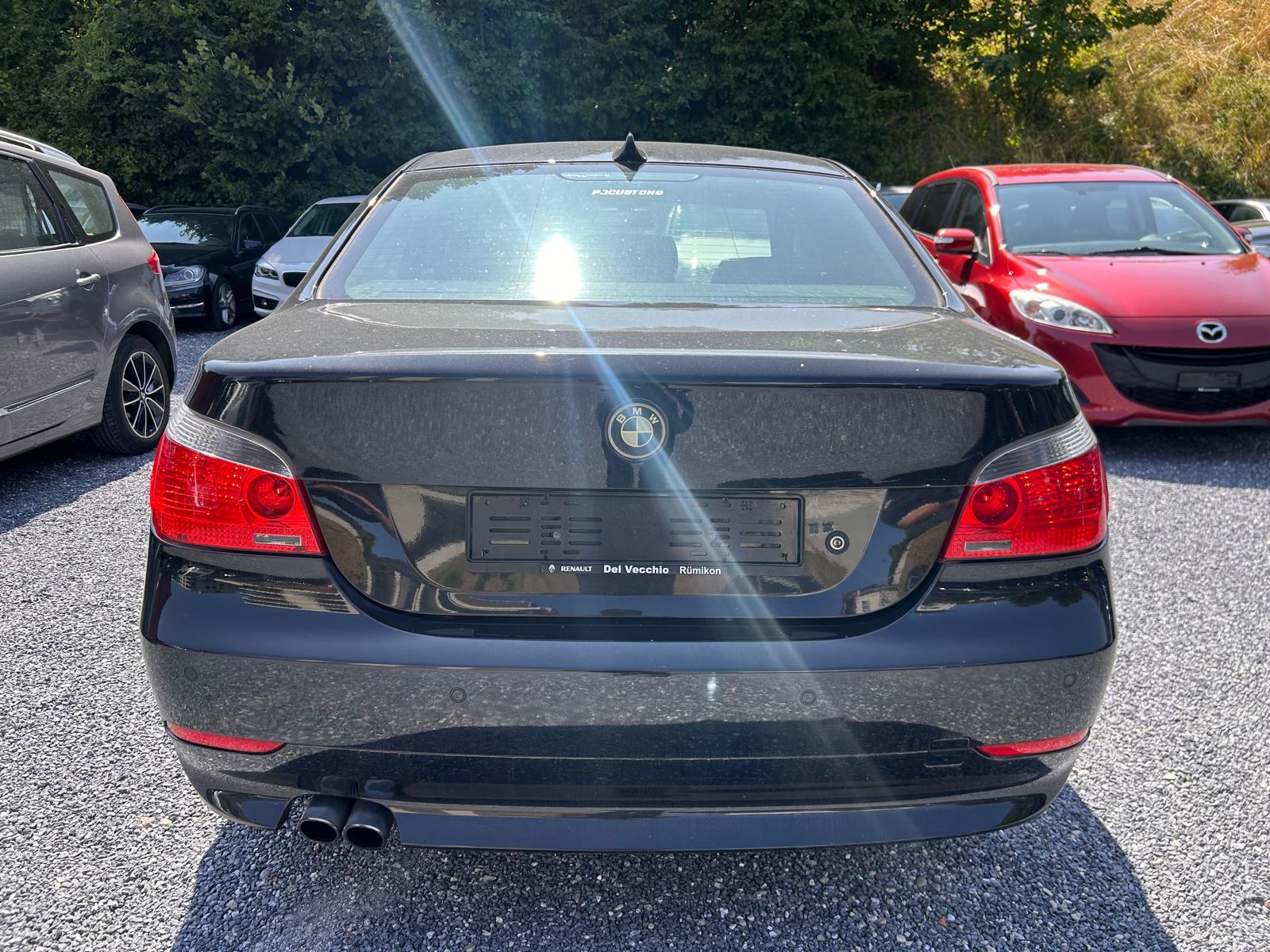 BMW 520i Advantage-image-2