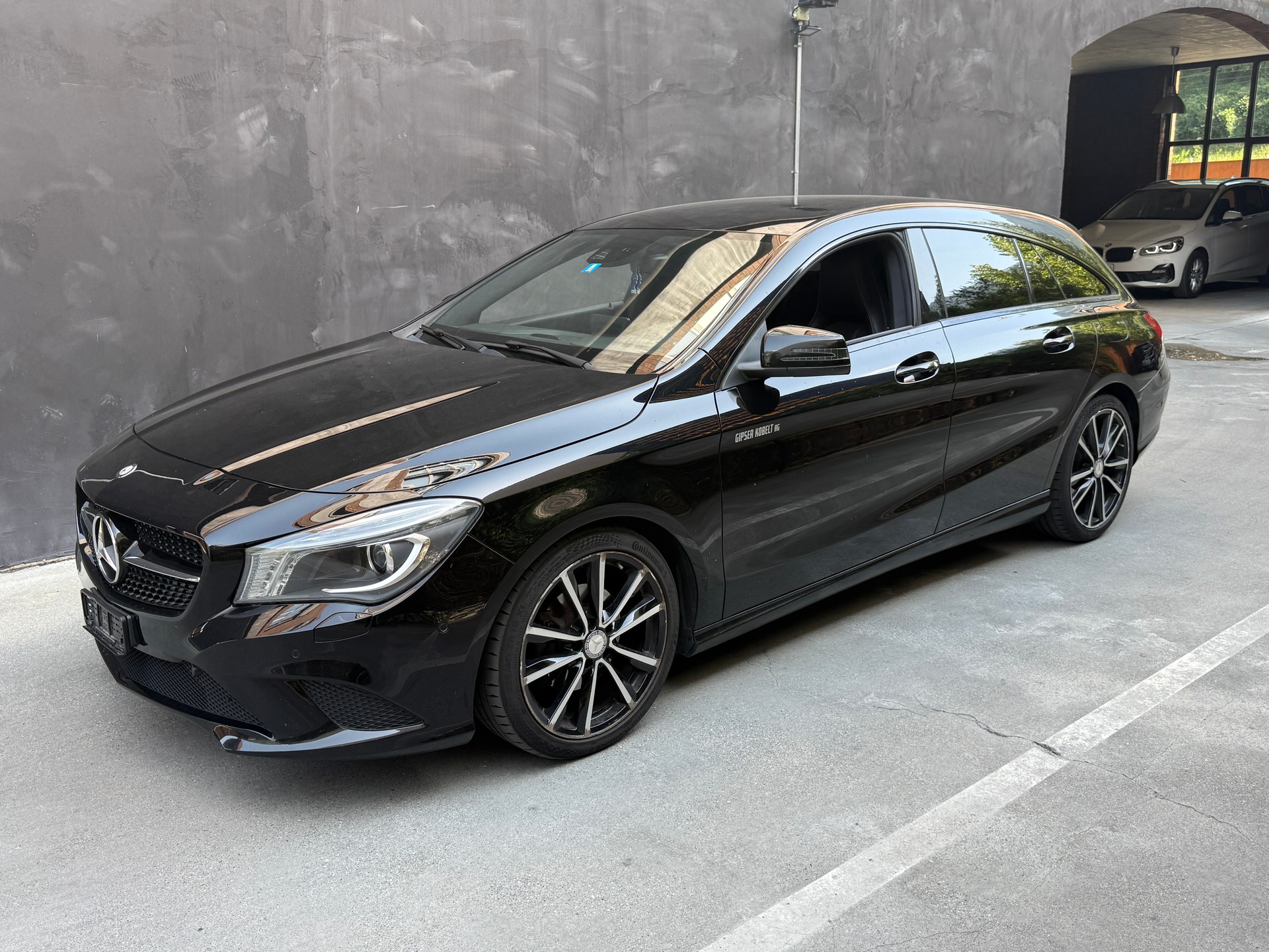 MERCEDES-BENZ CLA Shooting Brake 180 7G-DCT-image-7