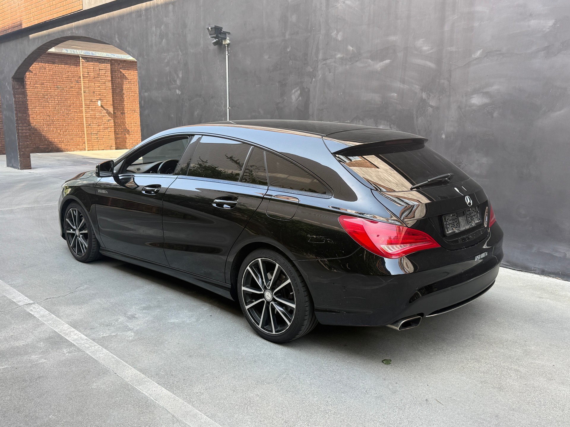 MERCEDES-BENZ CLA Shooting Brake 180 7G-DCT-image-6