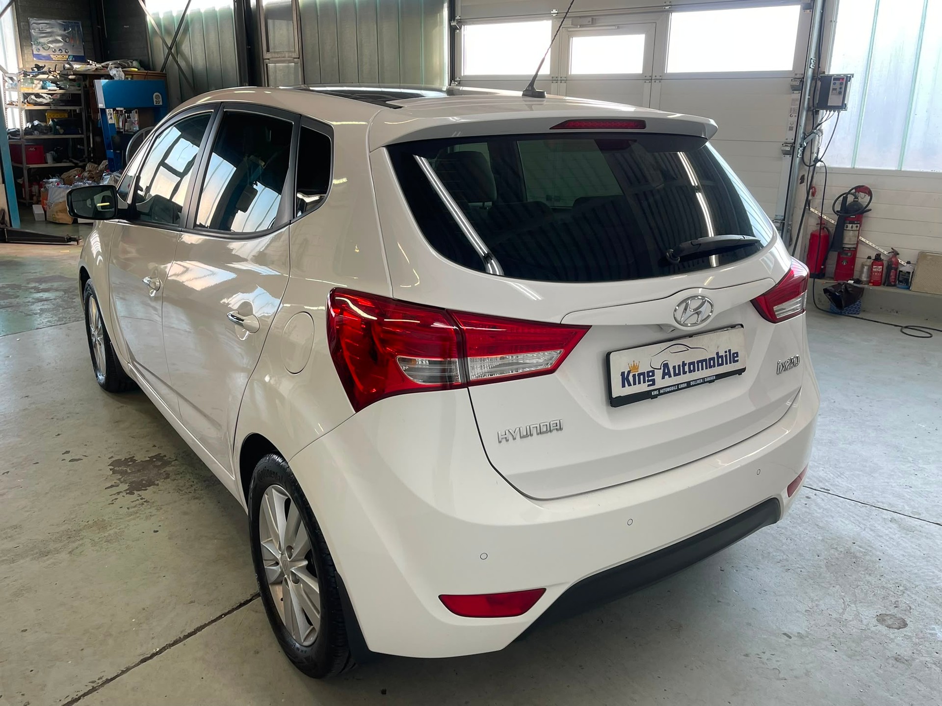 HYUNDAI iX20 1.6 Style Automatic-image-4