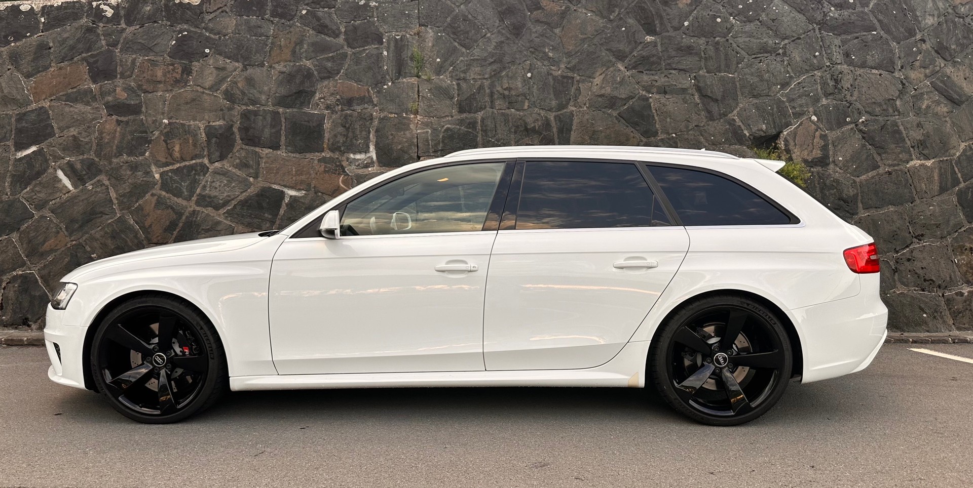 AUDI 4.2 V8 FSI quattro S-Tronic-image-0