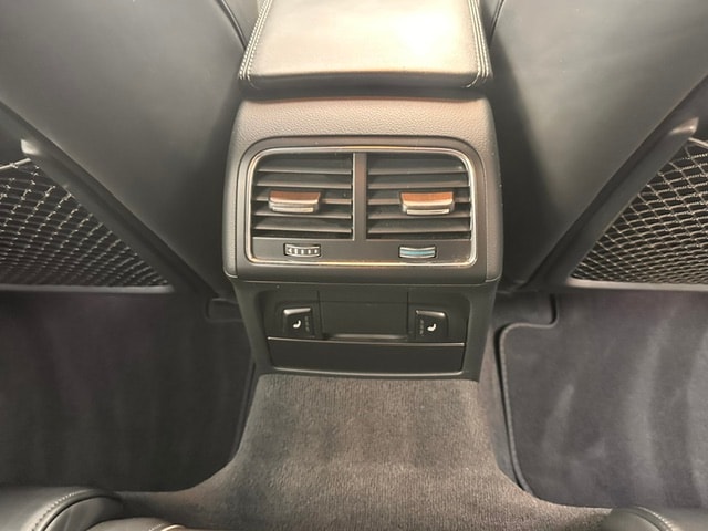 AUDI 4.2 V8 FSI quattro S-Tronic-image-6