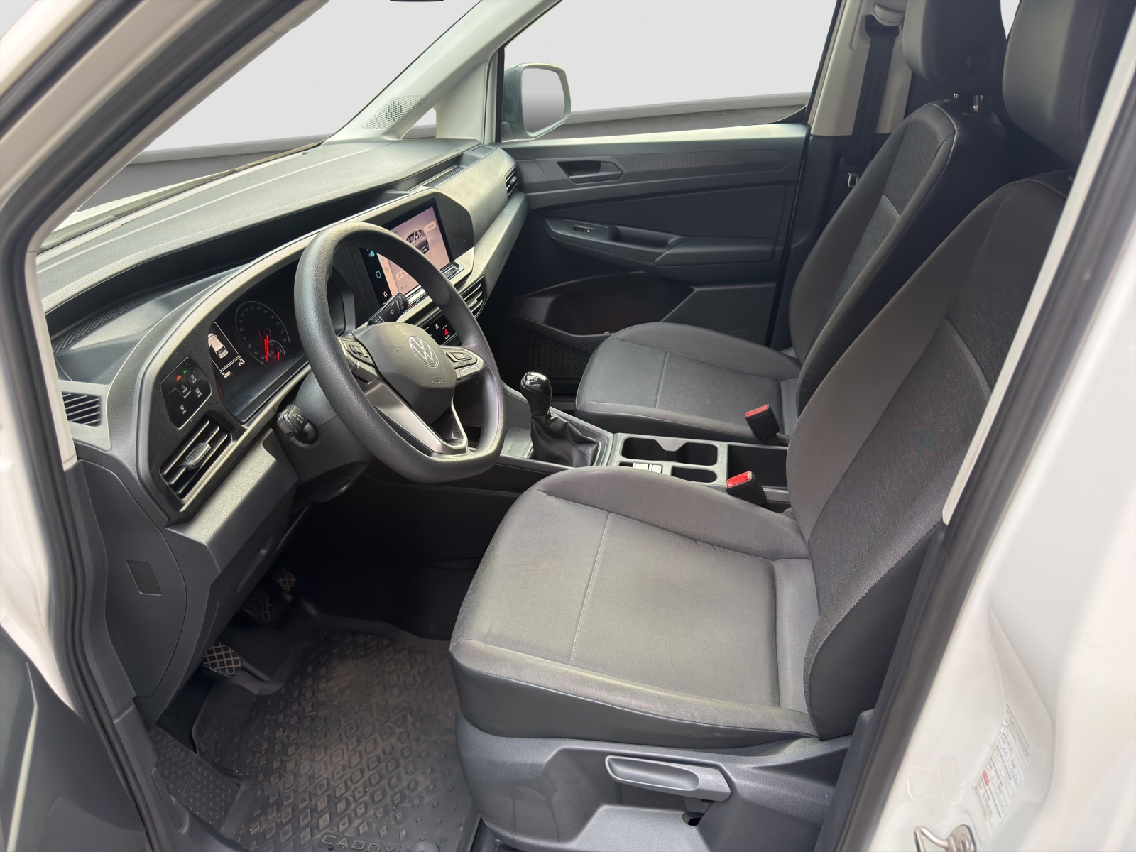 VW Caddy Cargo 2.0TDI-image-5