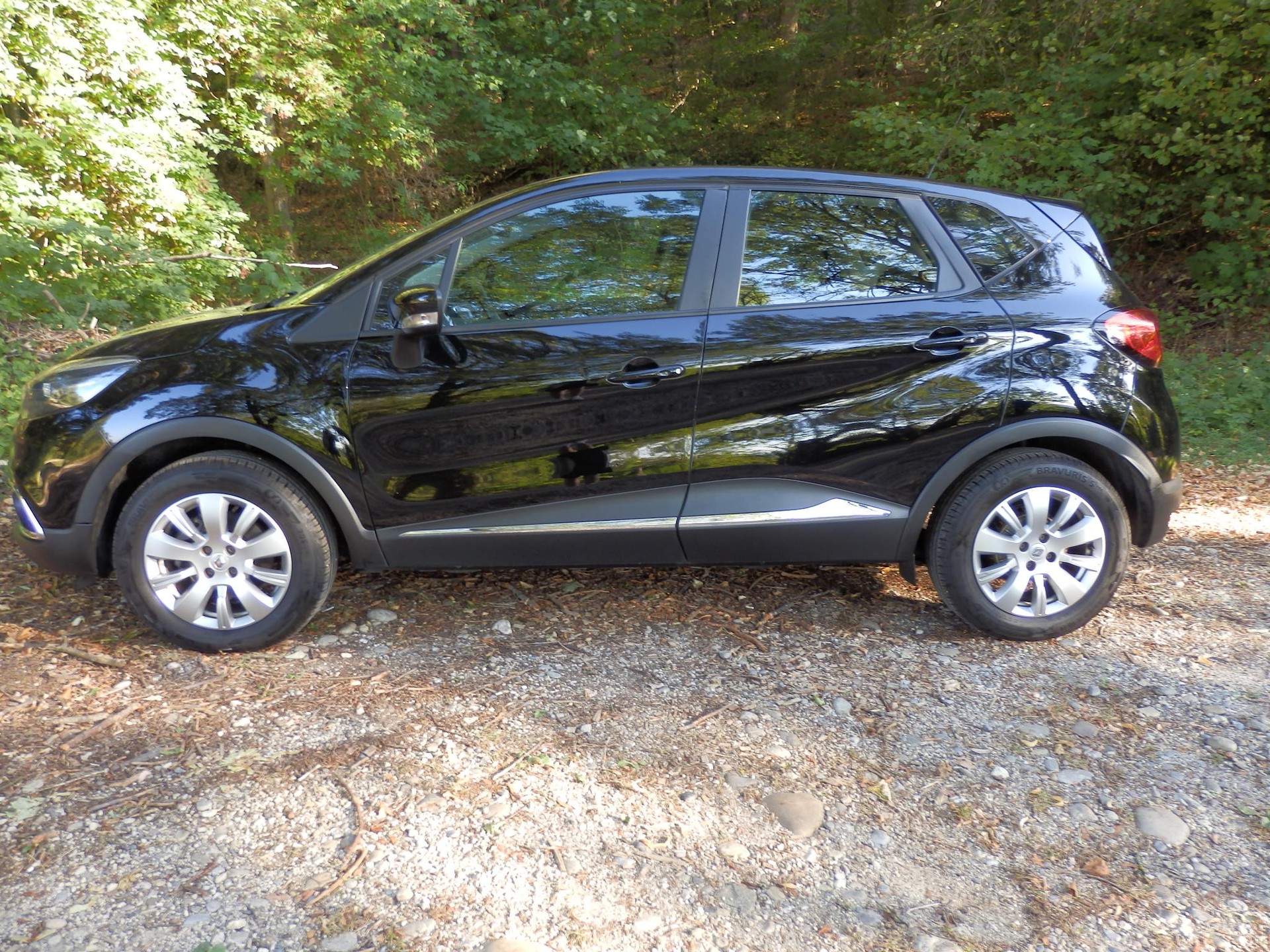 RENAULT Captur 1.2 T 16V Iconic EDC-image-2