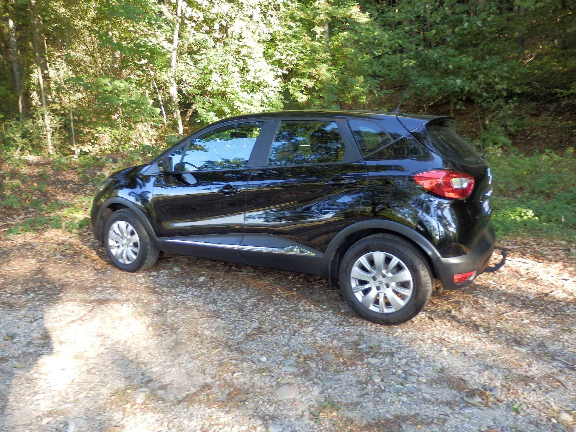 RENAULT Captur 1.2 T 16V Iconic EDC-image-1