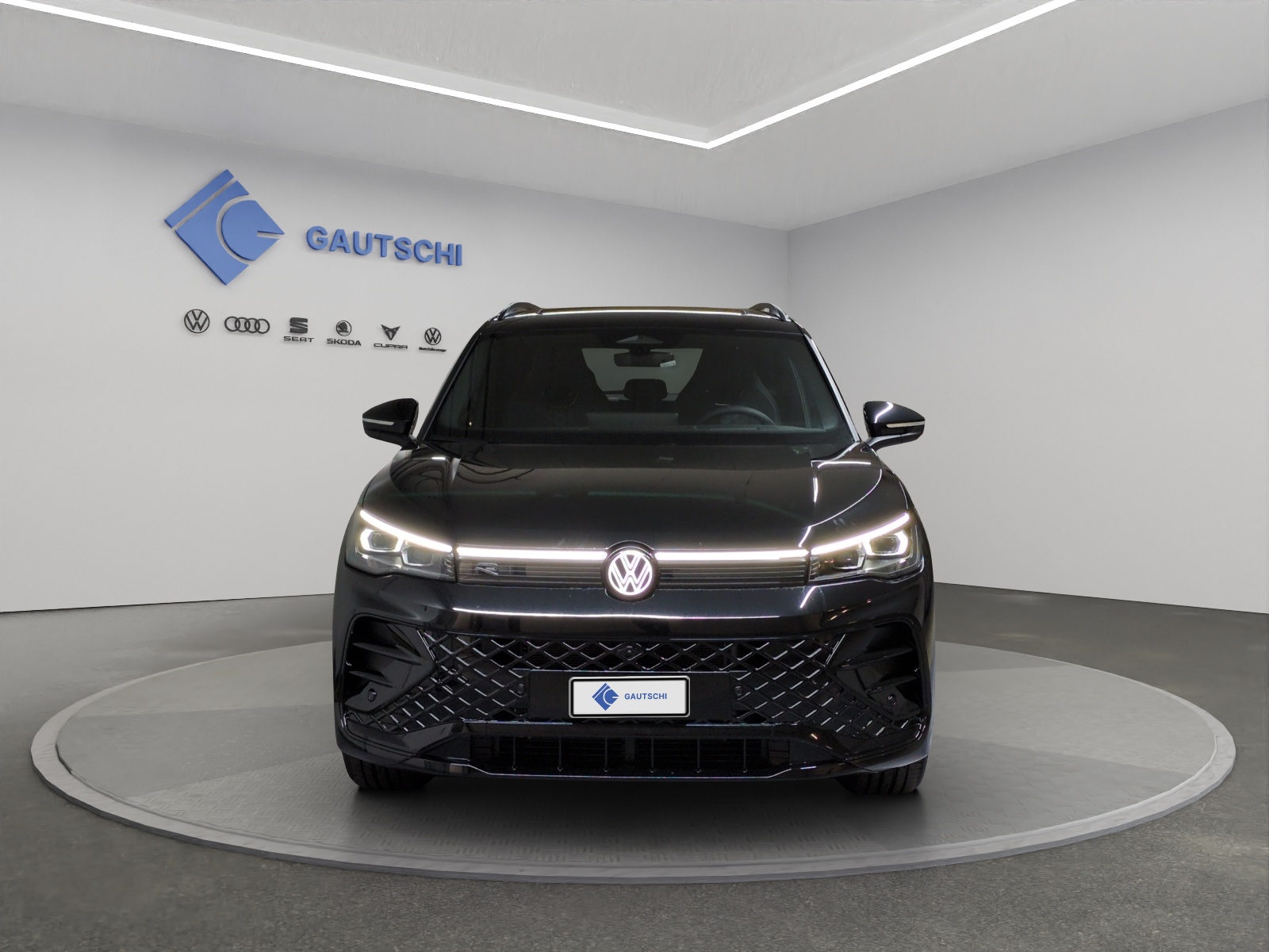 VW Tiguan 2.0 TSI DSG R-Line 4Motion-image-4