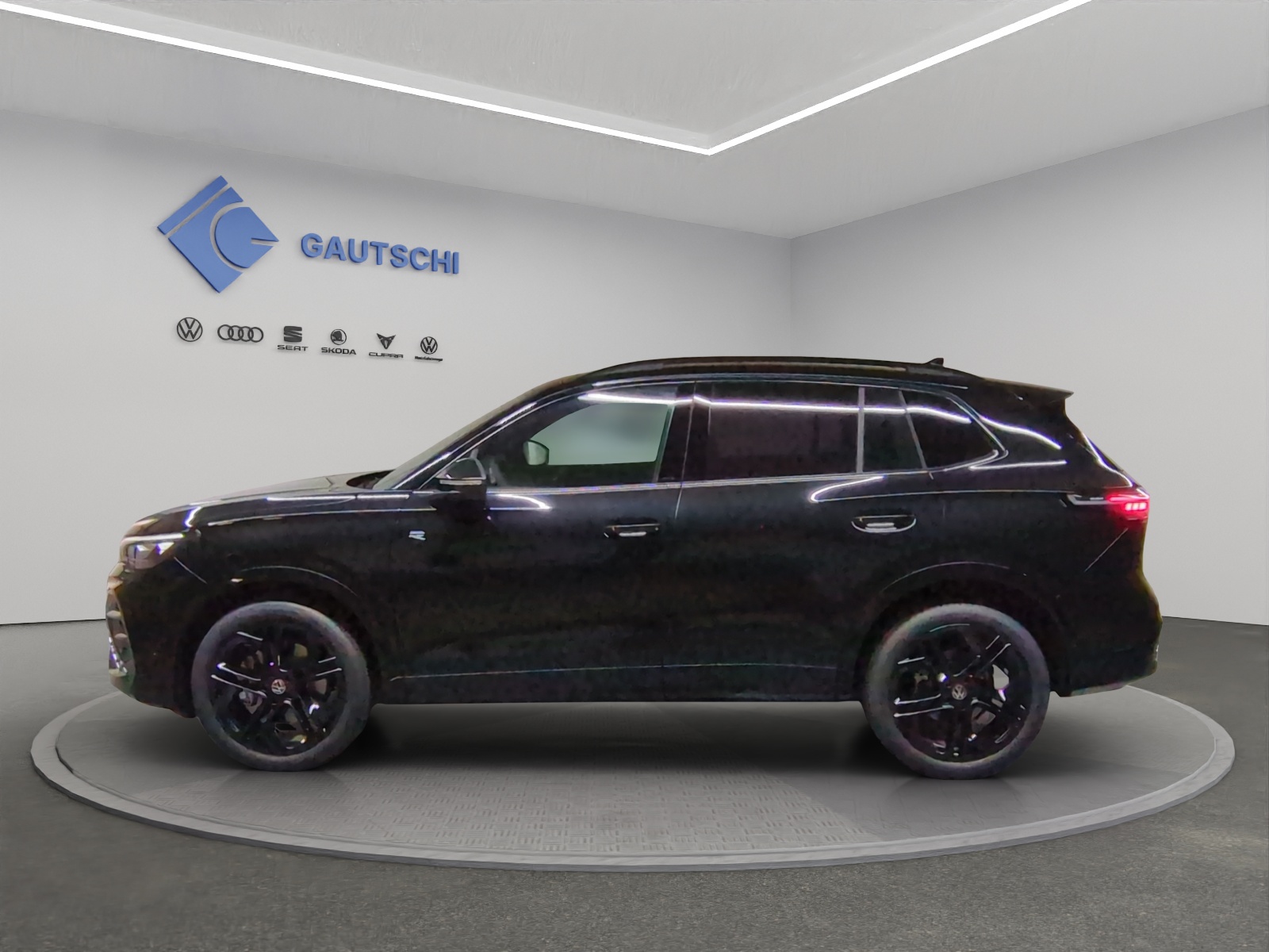 VW Tiguan 2.0 TSI DSG R-Line 4Motion-image-1