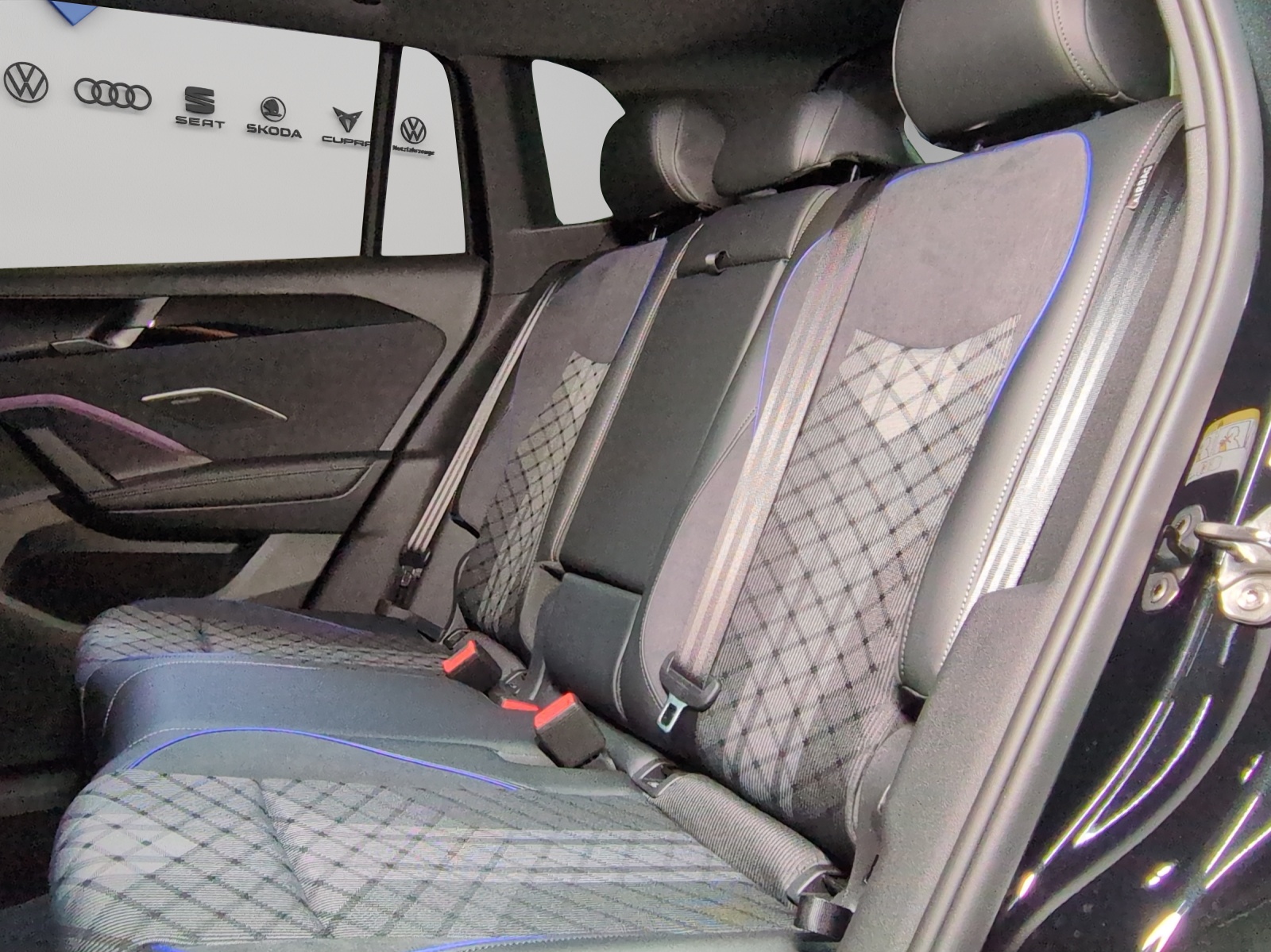 VW Tiguan 2.0 TSI DSG R-Line 4Motion-image-8