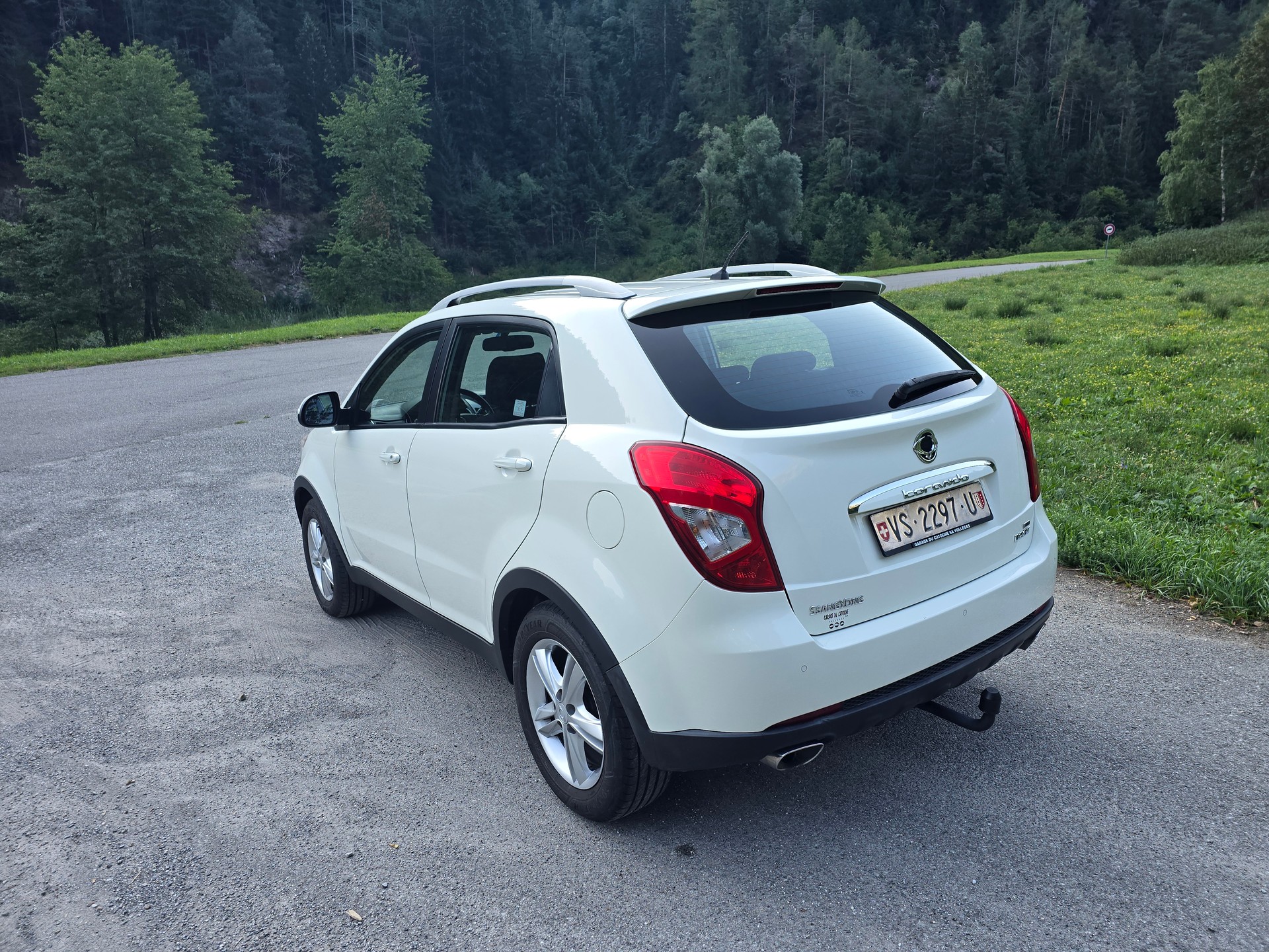 KGM-SsangYong Korando 2.0 e-XDI Quartz 4WD-image-4
