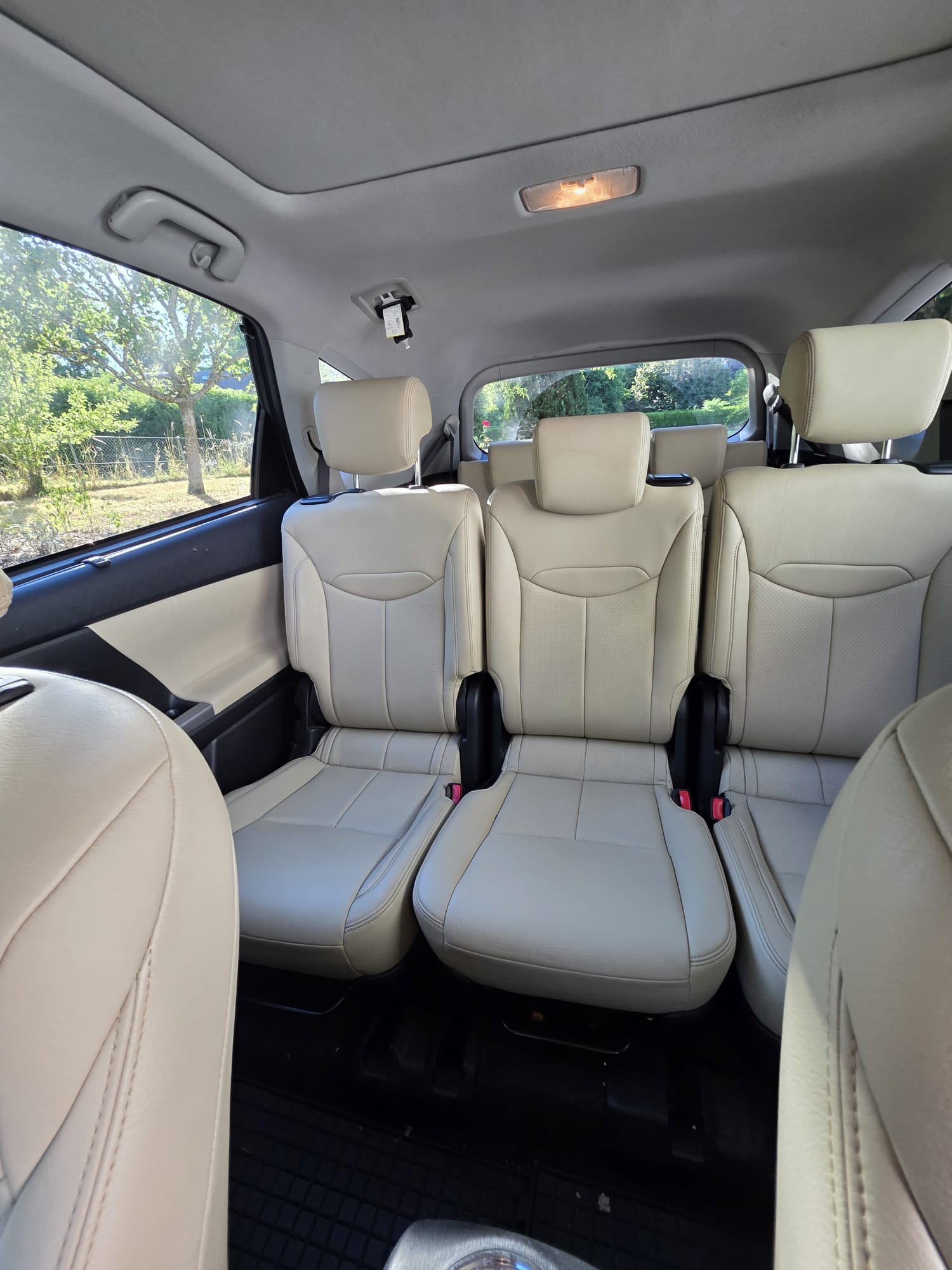 TOYOTA 1.8 VVTi HSD Premium-image-4