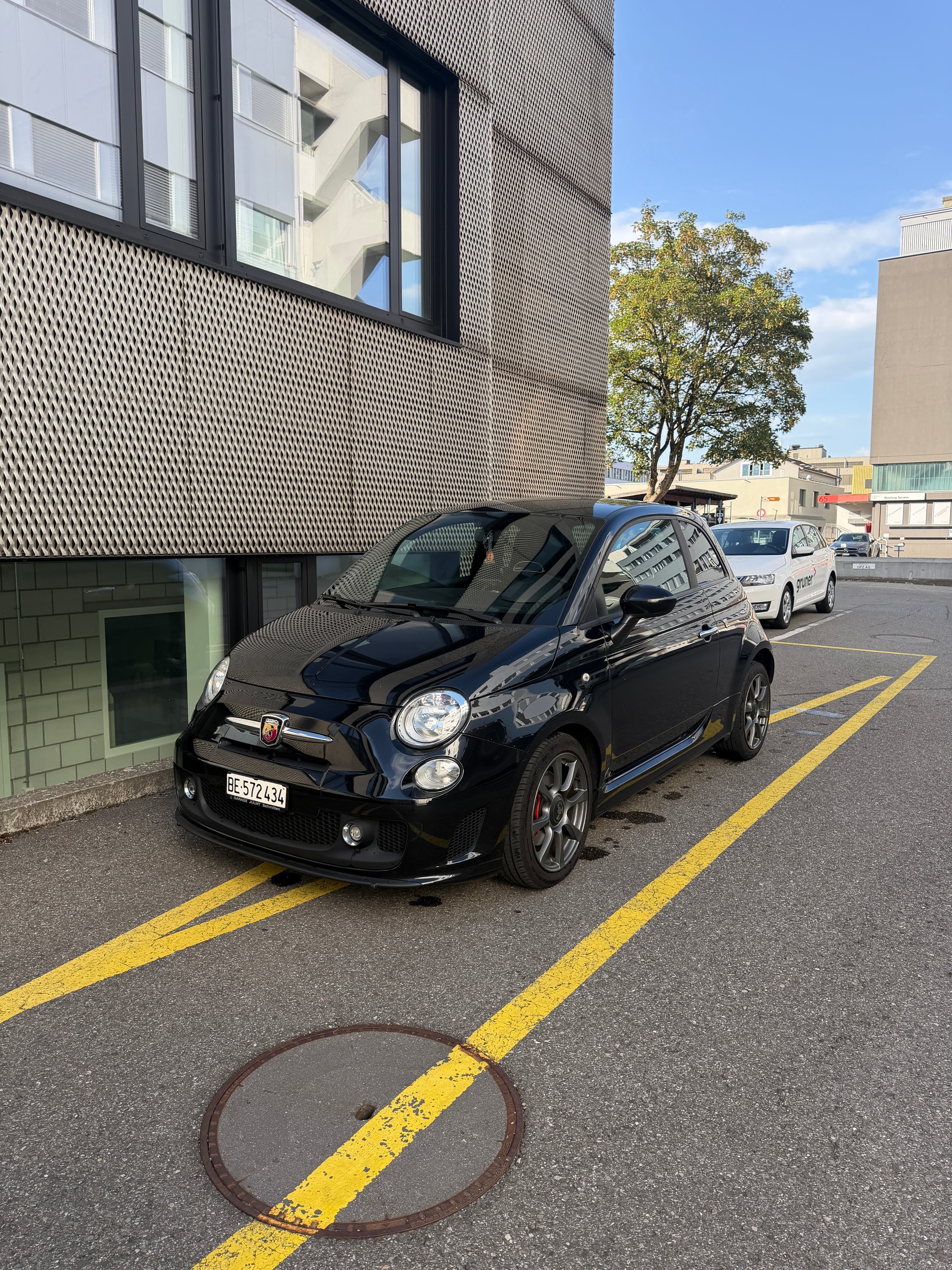 FIAT 500 1.4 16V Turbo Abarth-image-2