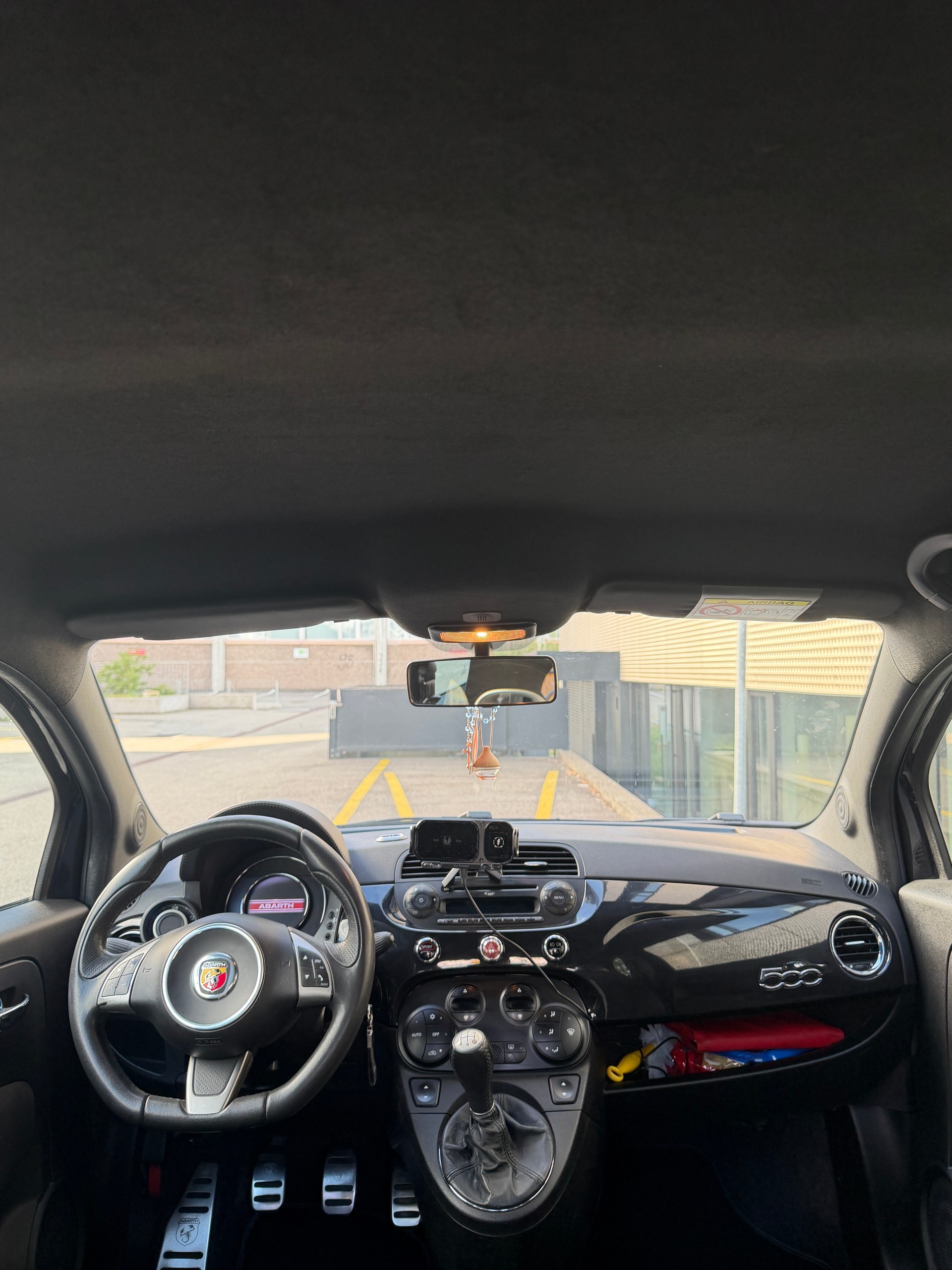 FIAT 500 1.4 16V Turbo Abarth-image-9