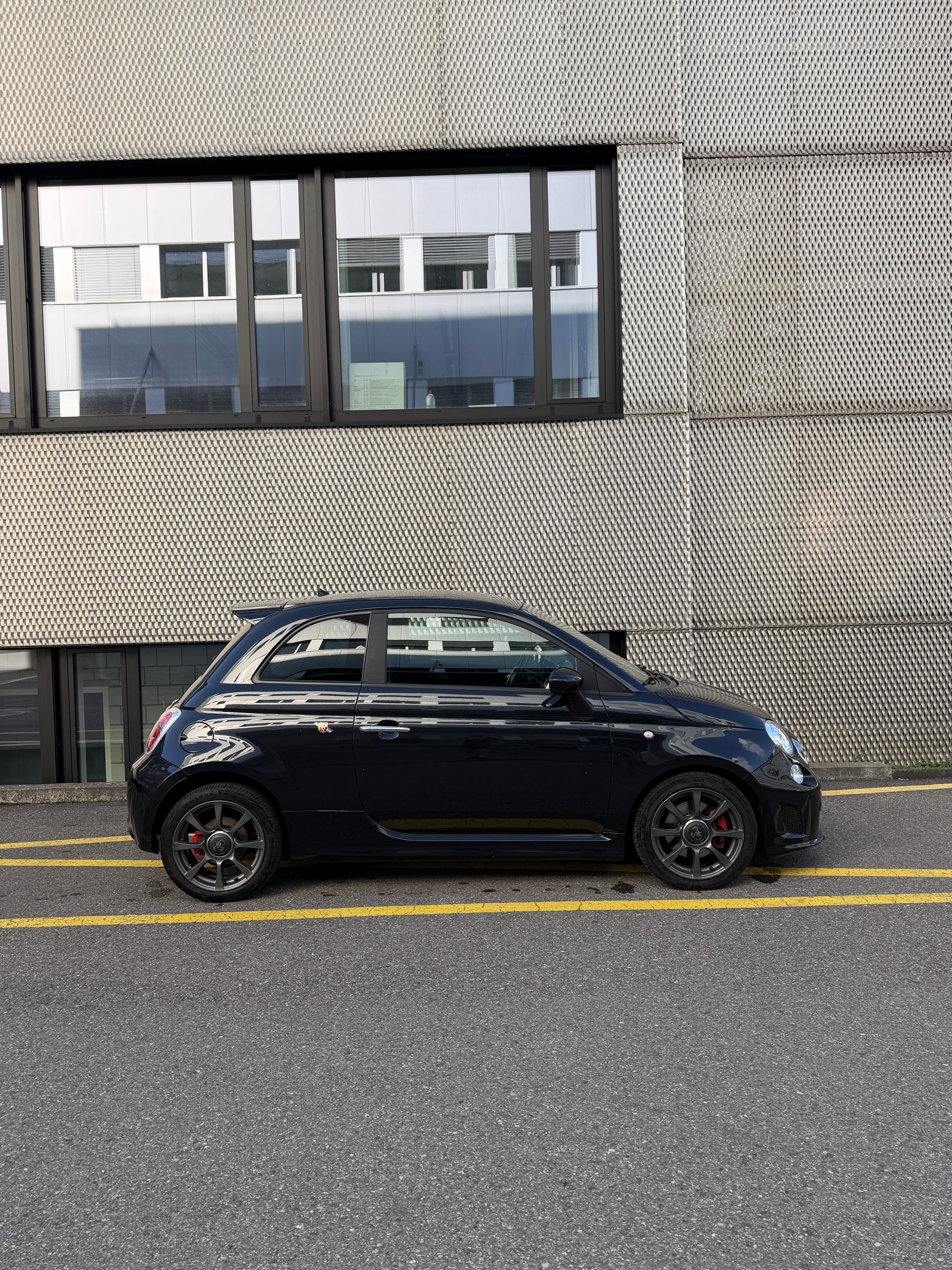 FIAT 500 1.4 16V Turbo Abarth-image-5