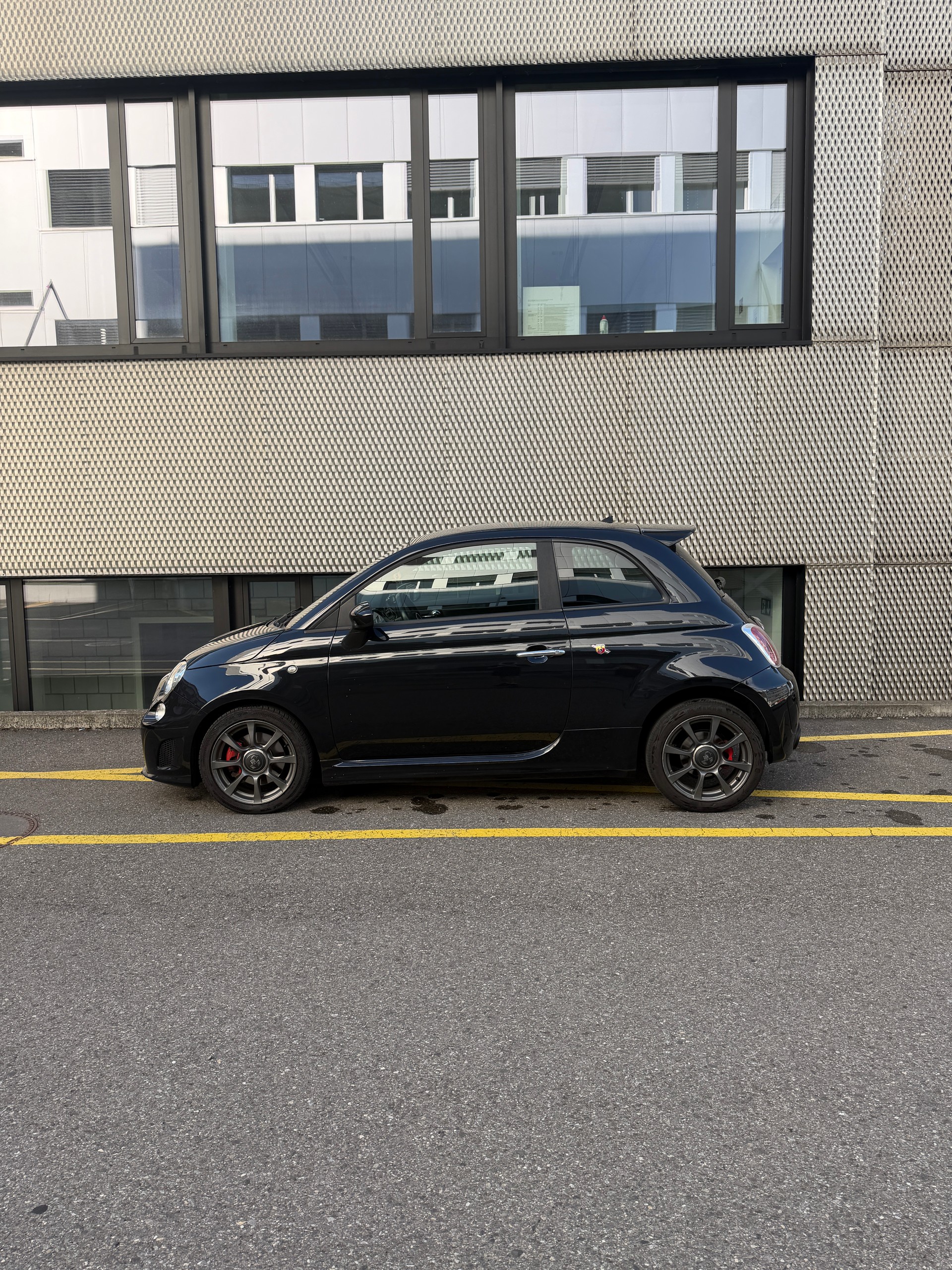 FIAT 500 1.4 16V Turbo Abarth-image-1