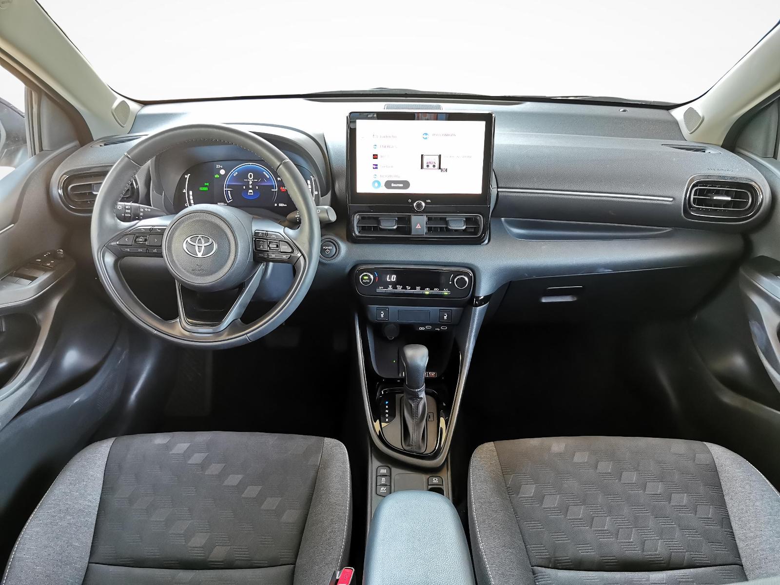 TOYOTA Yaris 1.5 VVT-i HSD Trend-image-3