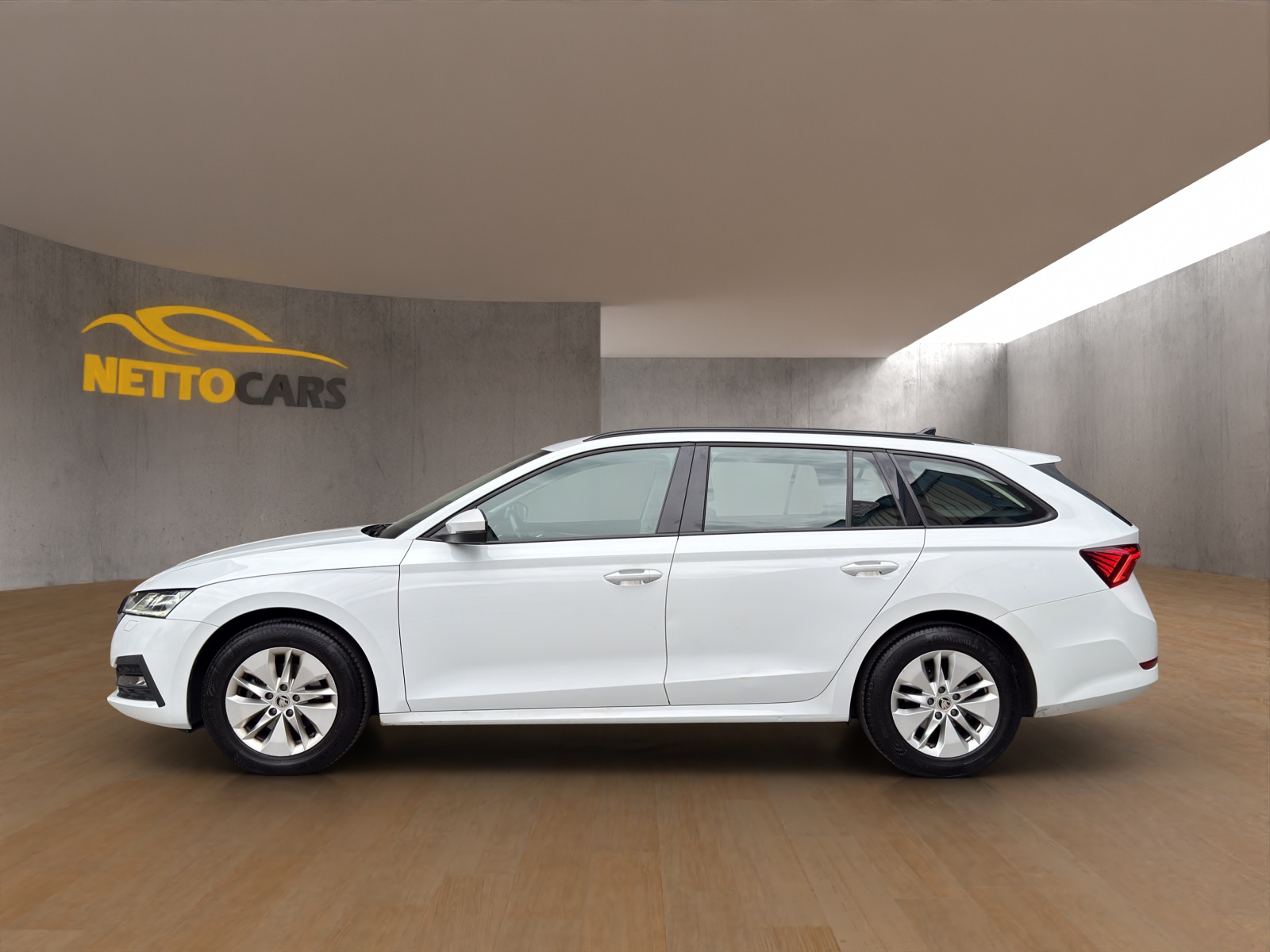 SKODA Octavia Combi 2.0 TDI DSG Ambition-image-2