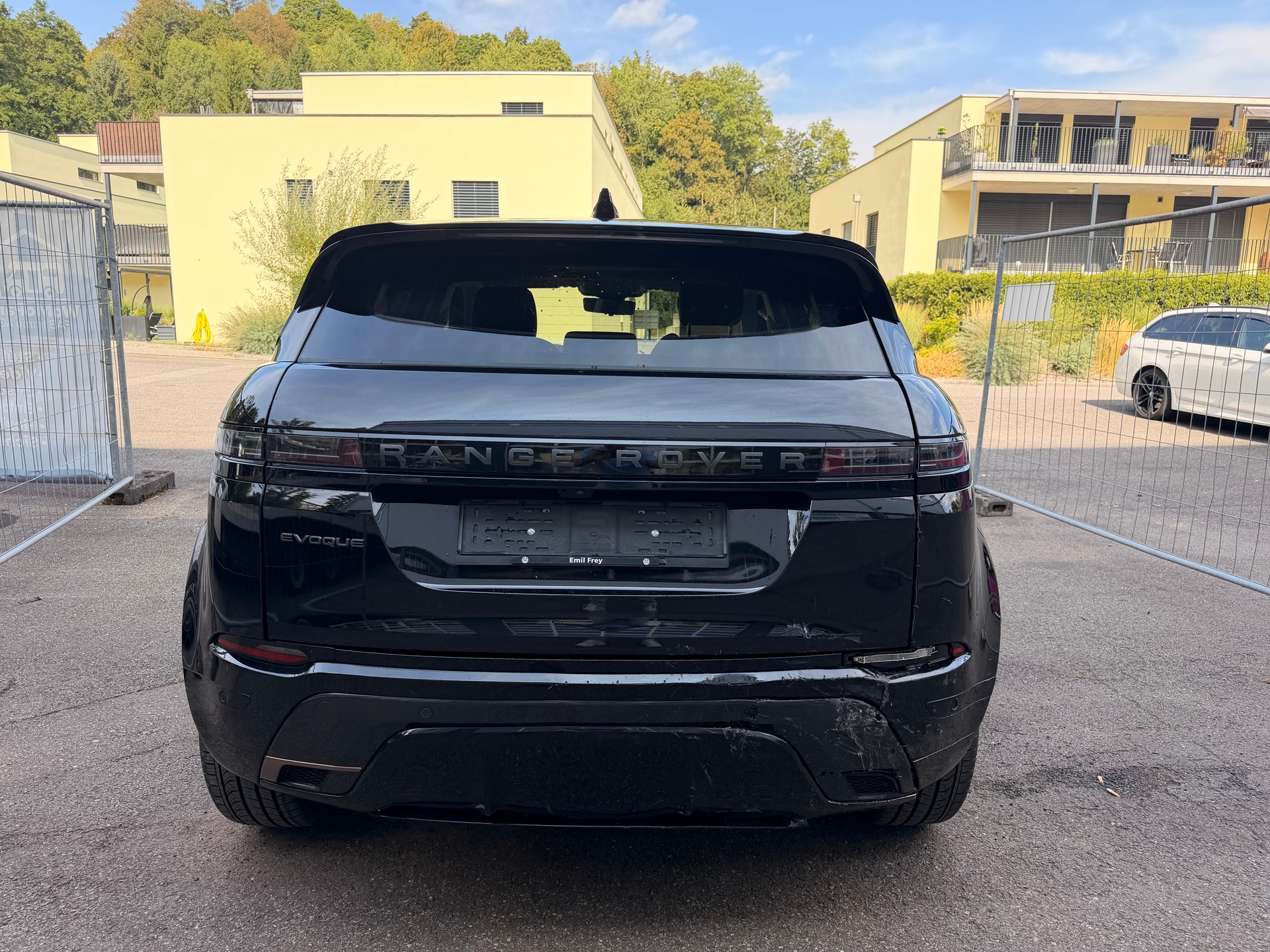 LAND ROVER Range Rover Evoque D-Dynamic D 200 MHEV SE AT9-image-4