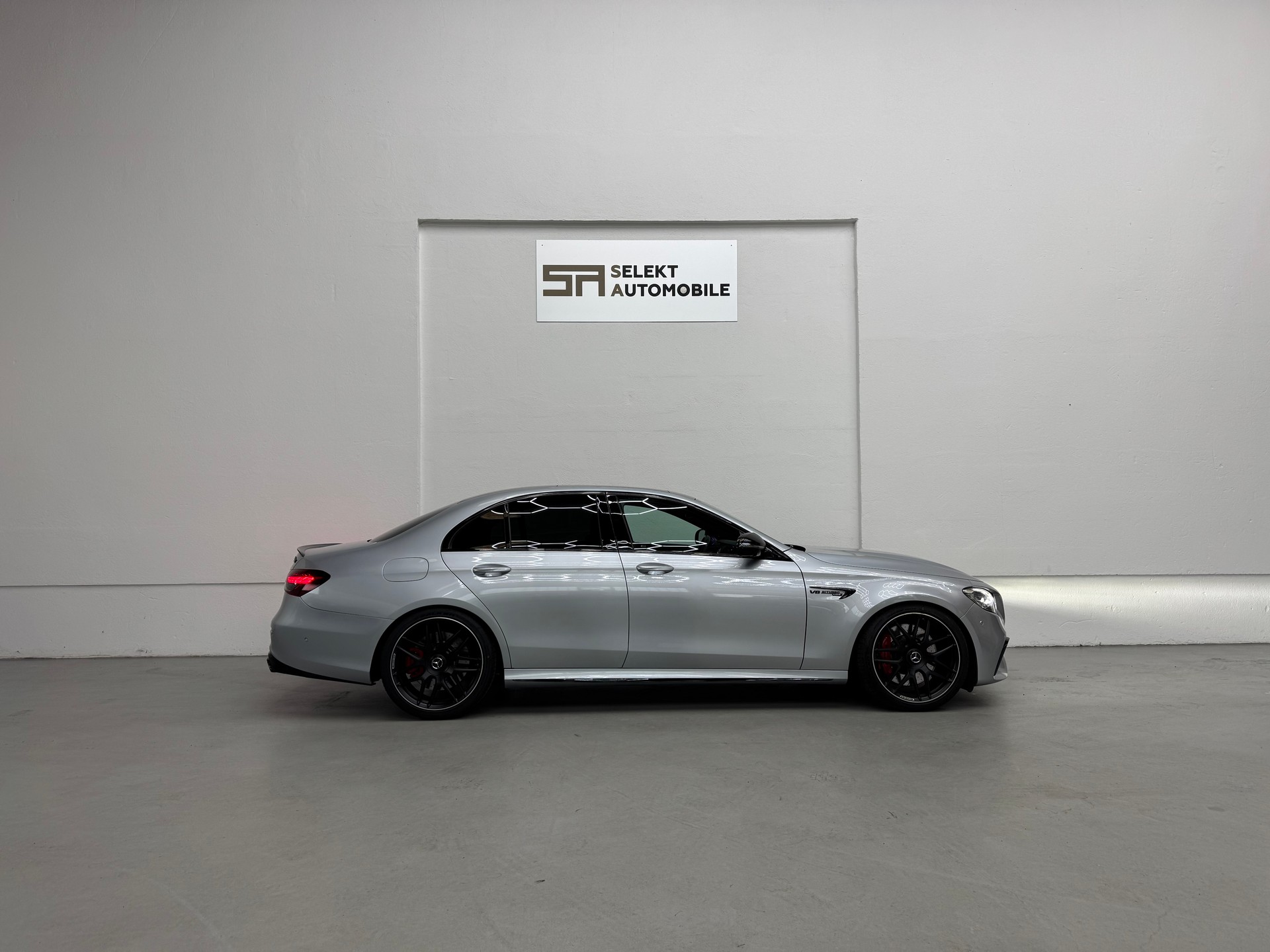 MERCEDES-BENZ AMG E 63 S 4Matic+ Speedshift 9G-TCT-image-6
