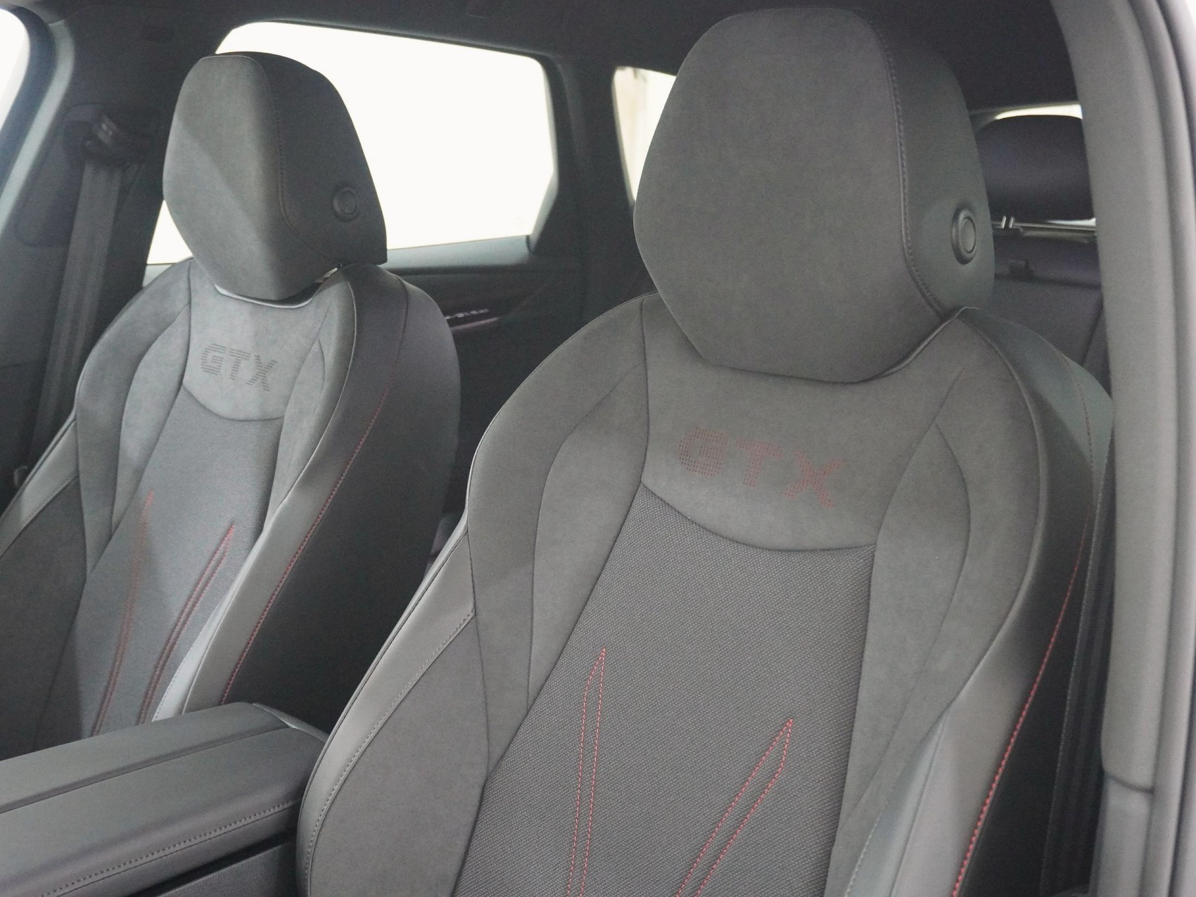 VW ID.7 Tourer 86 kWh GTX 4MOTION-image-13