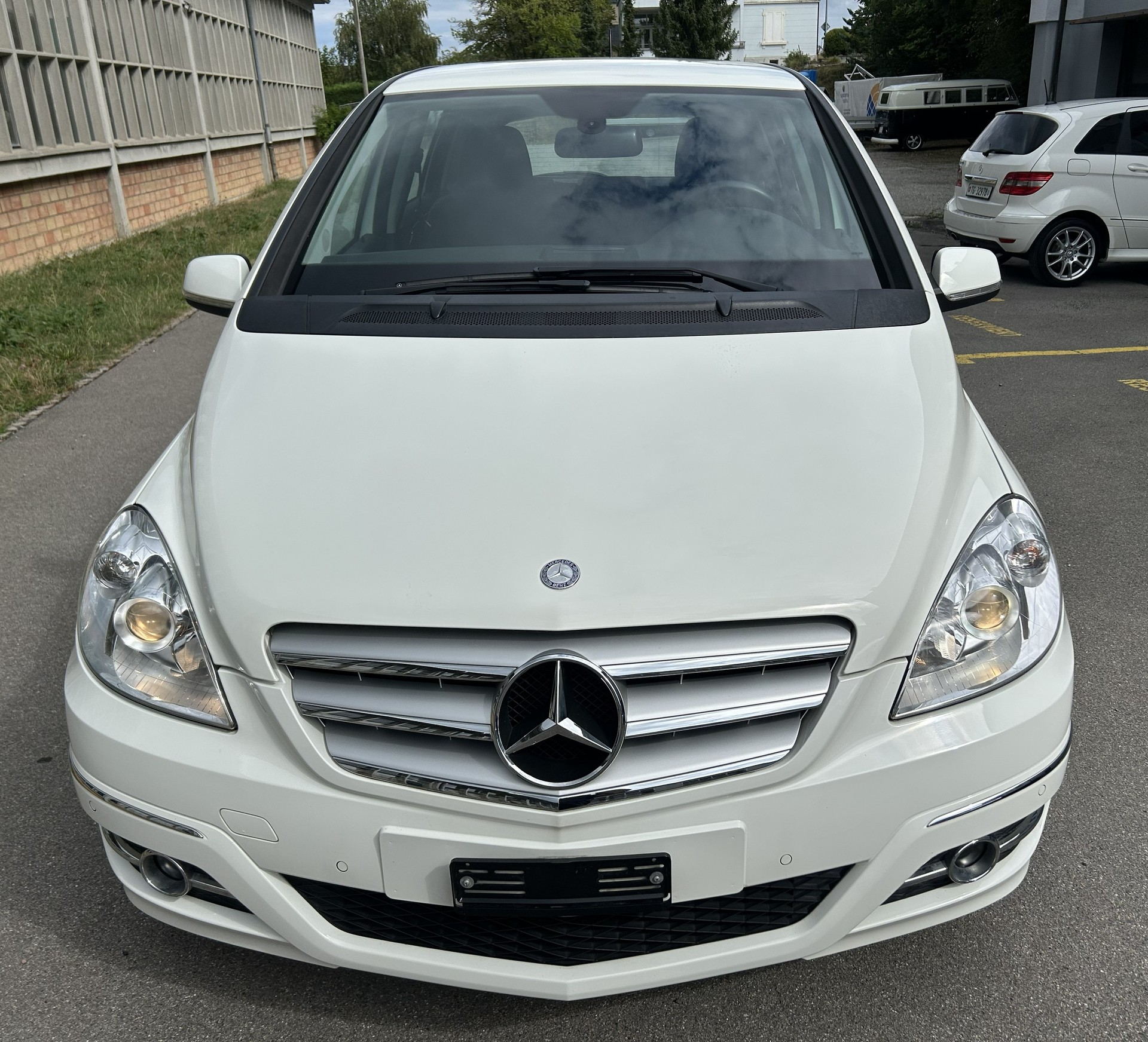 MERCEDES-BENZ B 180 Selection-image-6