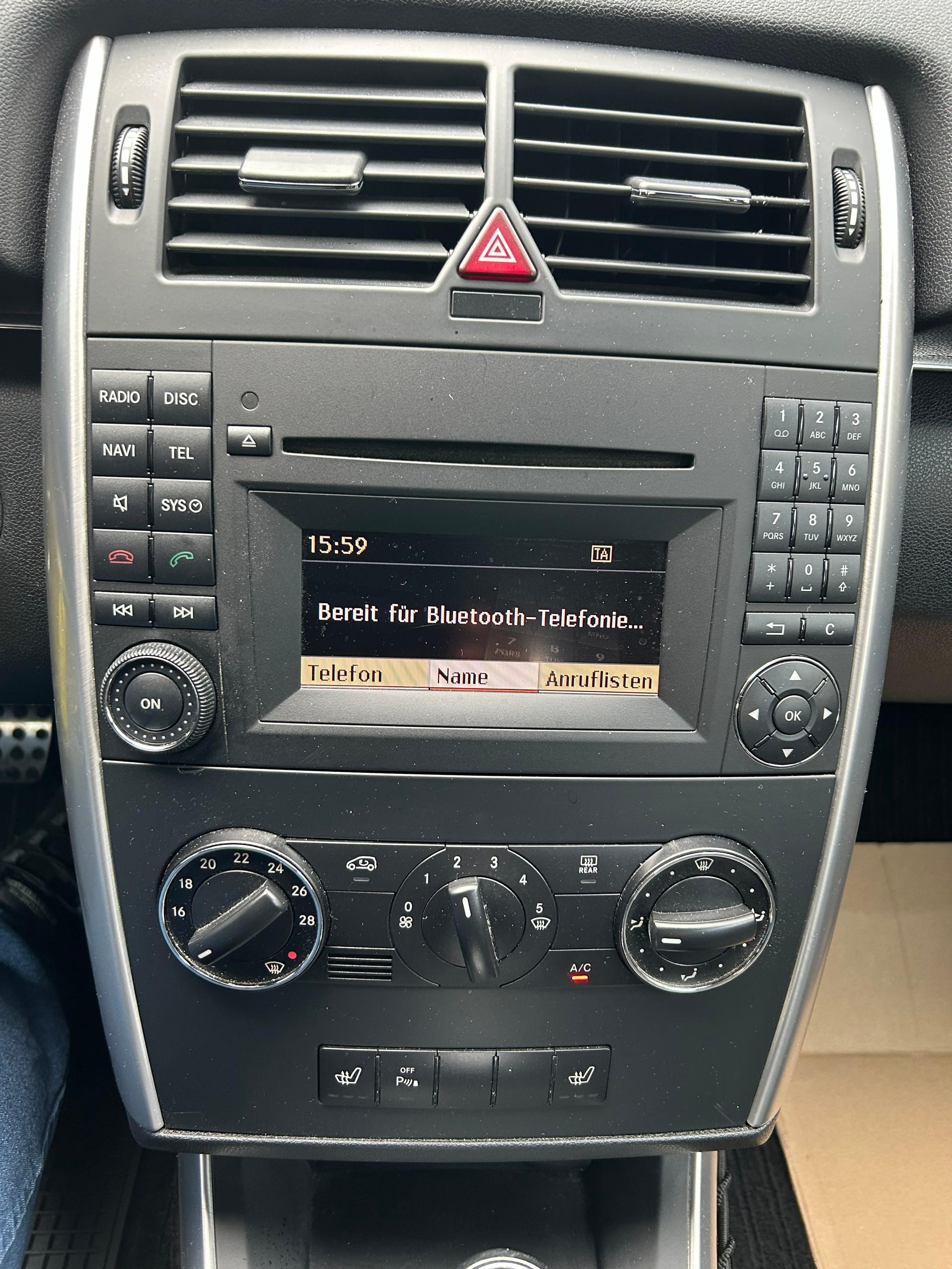 MERCEDES-BENZ B 180 Selection-image-16