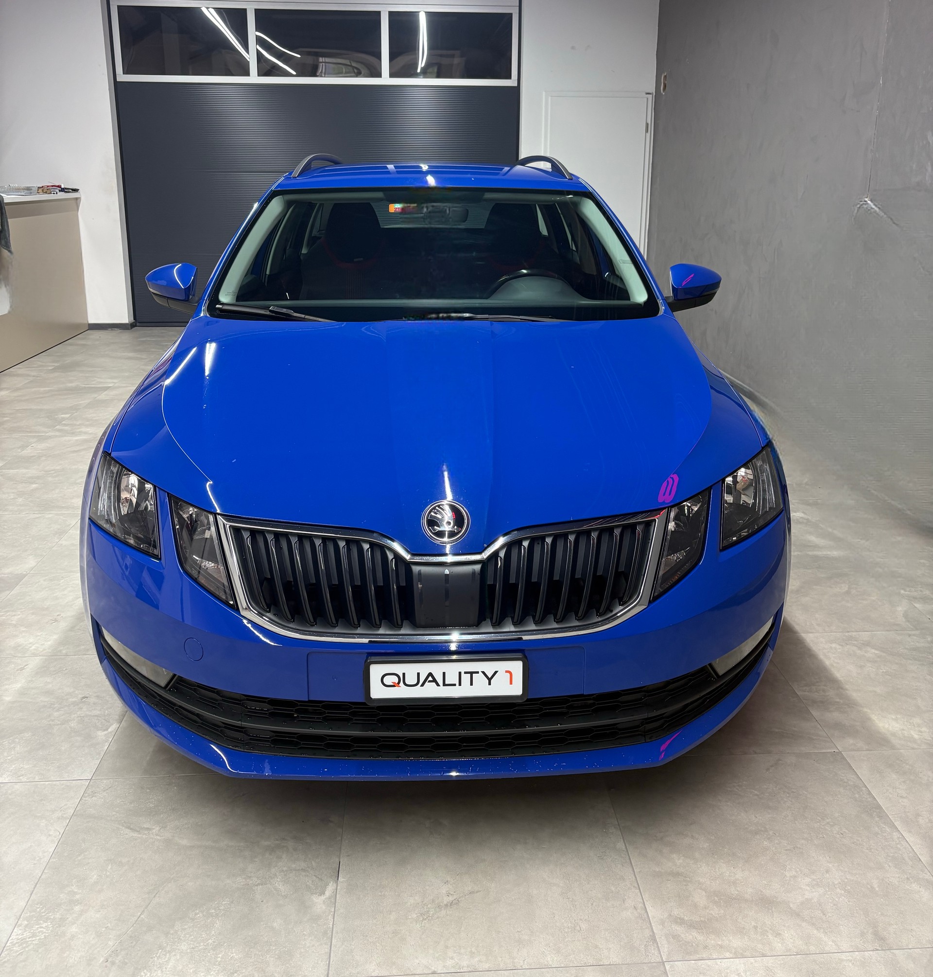 SKODA Octavia Combi 2.0 TDI Ambition 4x4 DSG-image-2
