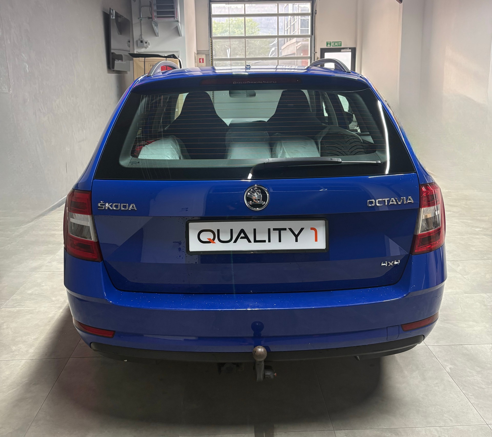 SKODA Octavia Combi 2.0 TDI Ambition 4x4 DSG-image-5
