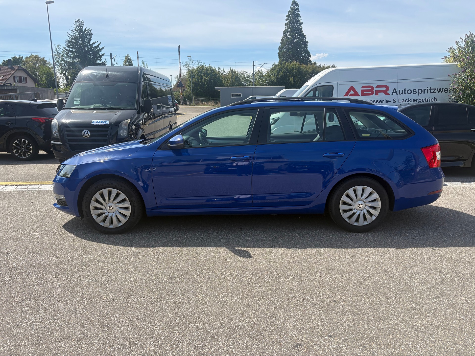 SKODA Octavia Combi 2.0 TDI Ambition 4x4 DSG-image-1
