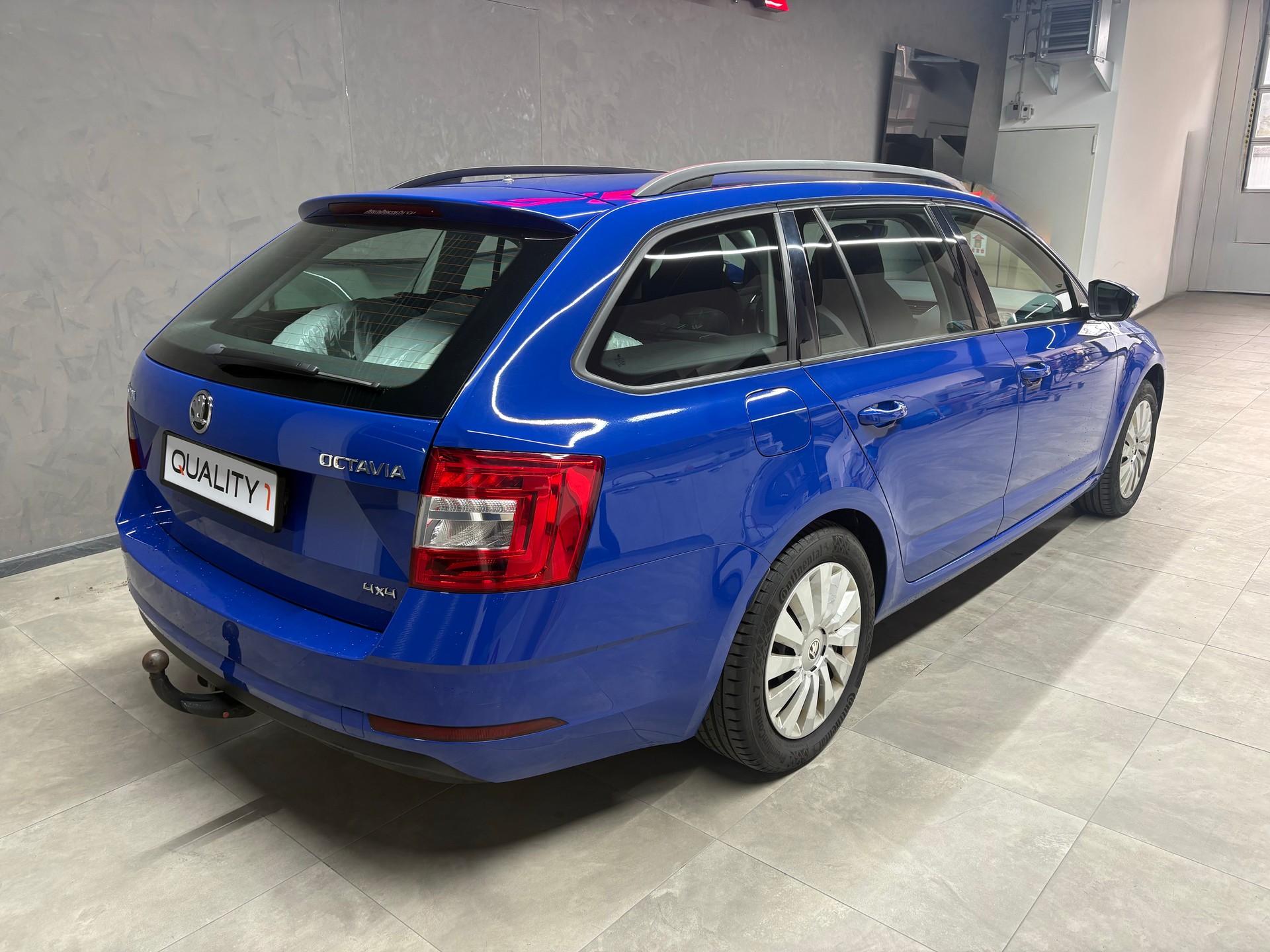 SKODA Octavia Combi 2.0 TDI Ambition 4x4 DSG-image-4