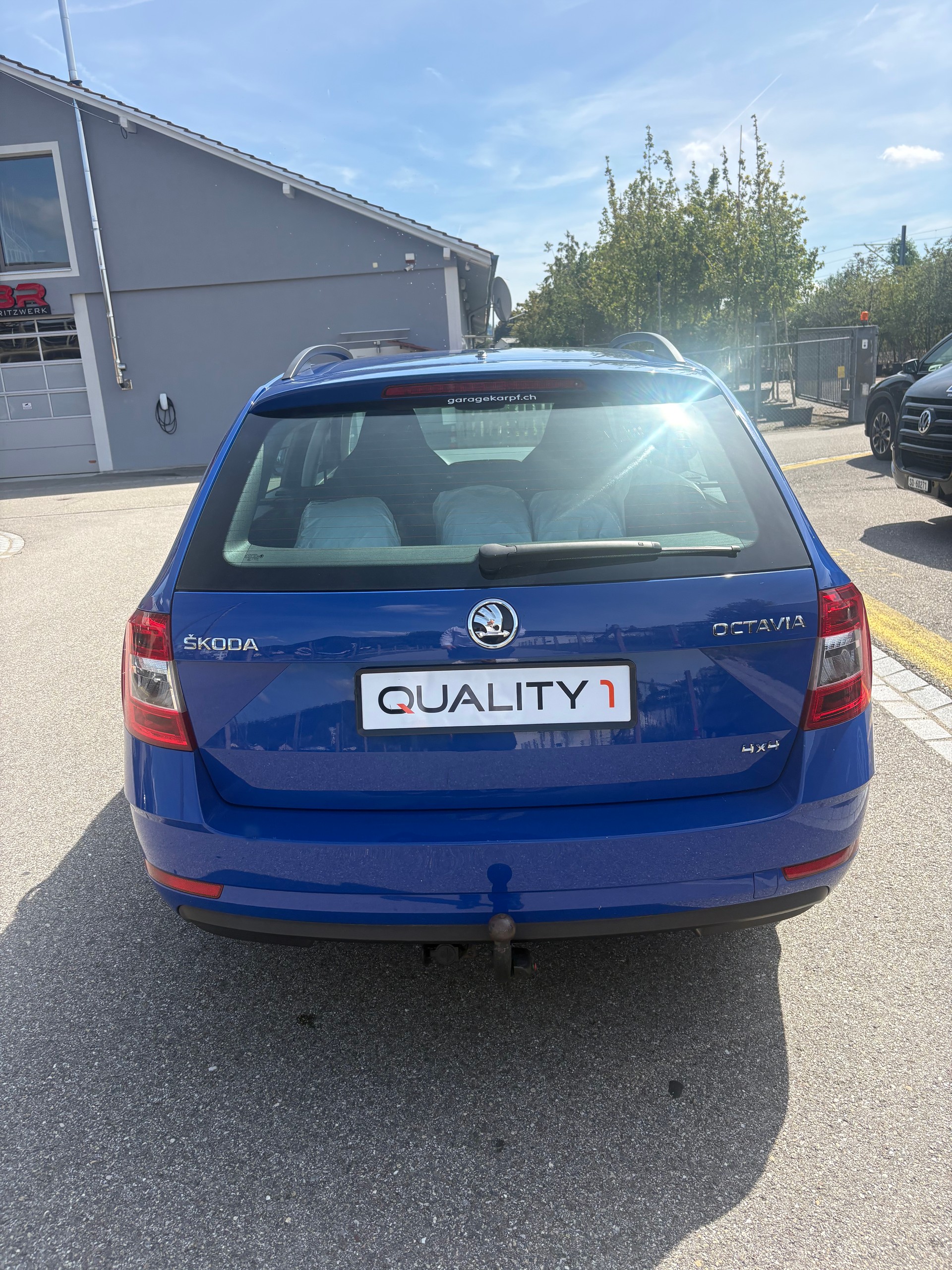 SKODA Octavia Combi 2.0 TDI Ambition 4x4 DSG-image-3