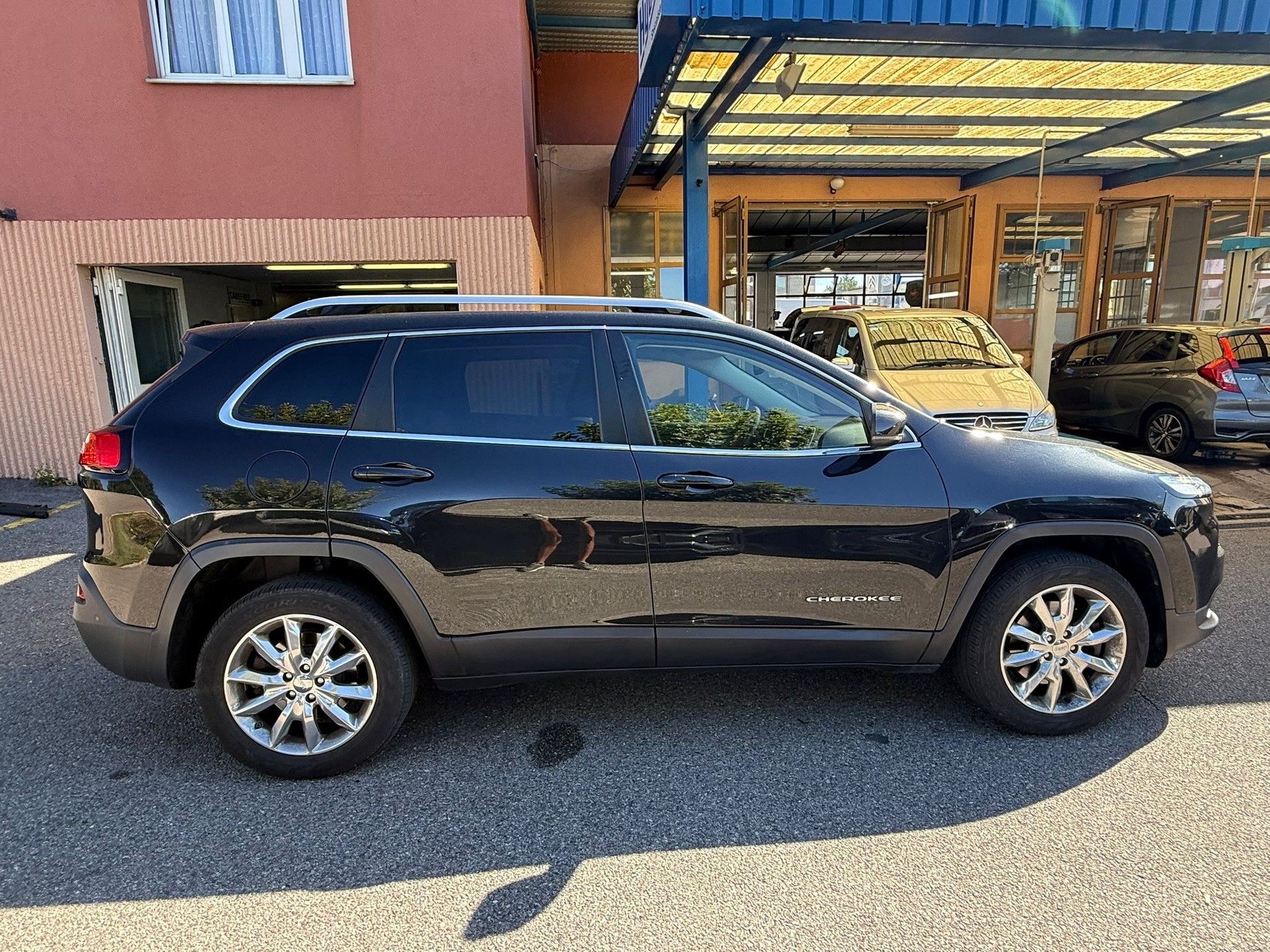 JEEP Cherokee 2.0TD Limited AWD 9ATX-image-1