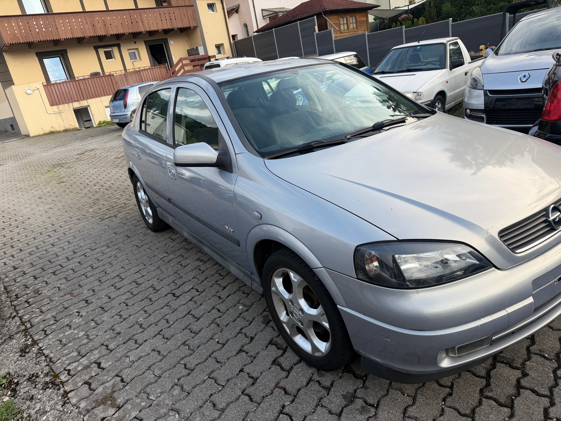 OPEL Astra 1.6i 16V Comfort-image-1
