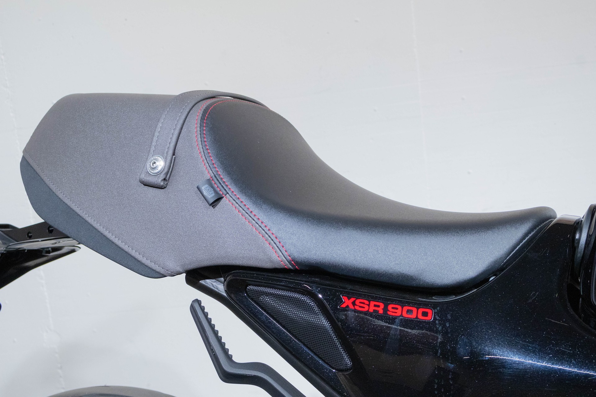 YAMAHA XSR 900-image-10