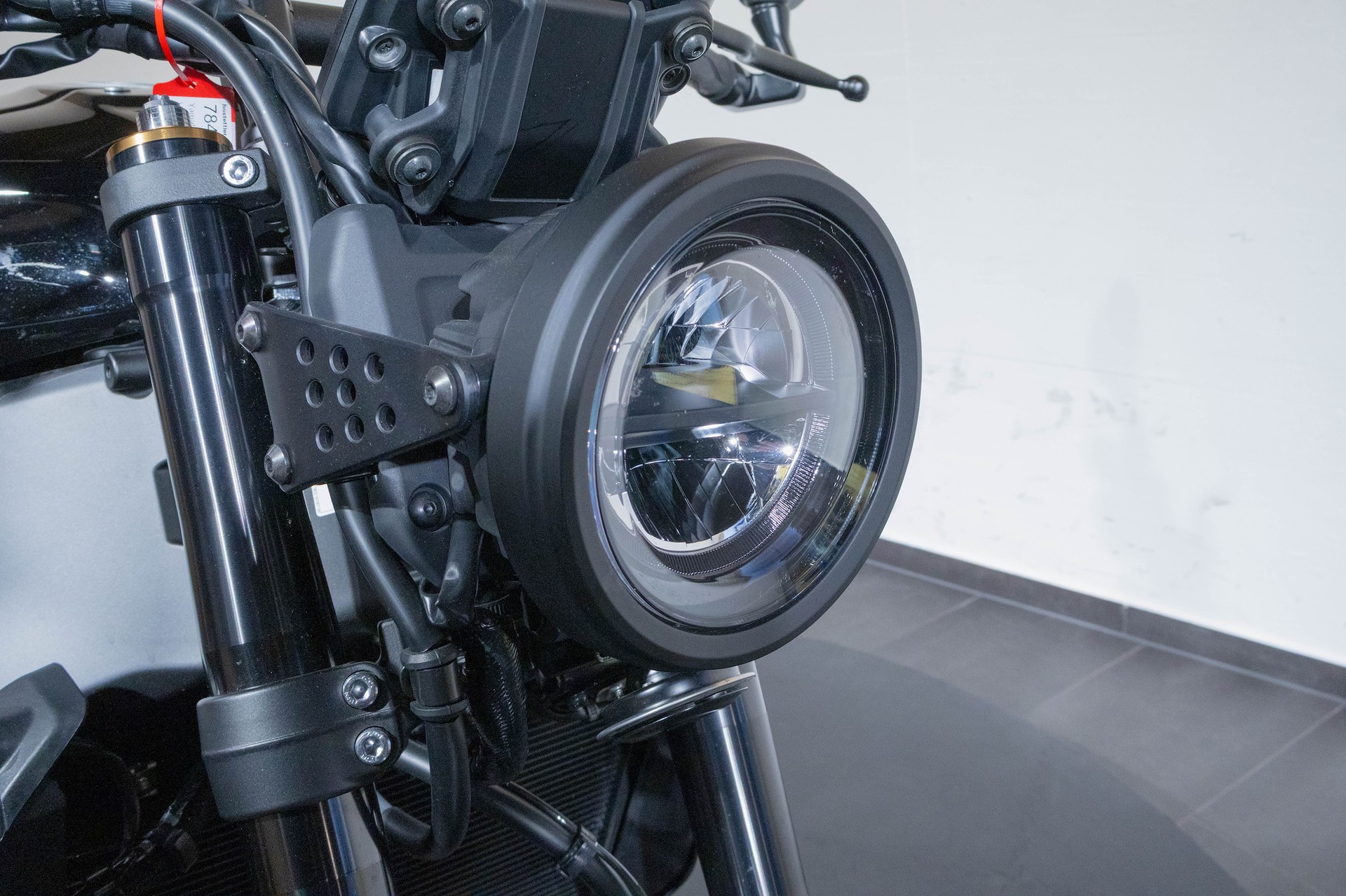 YAMAHA XSR 900-image-13