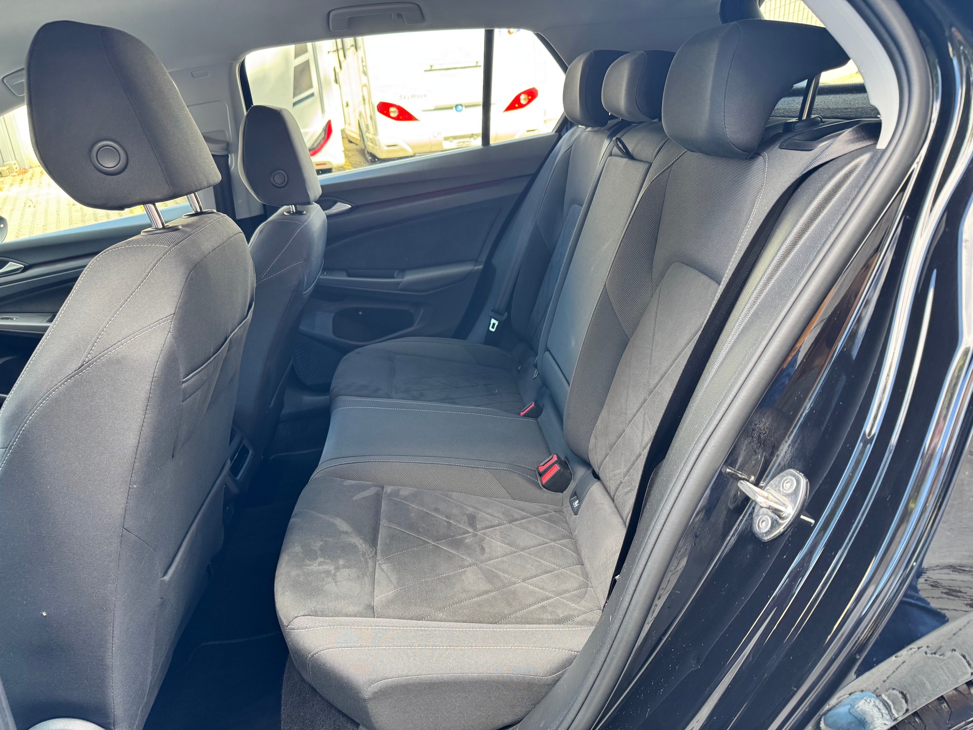 VW Golf 1.4 TSI PHEV Style-image-10