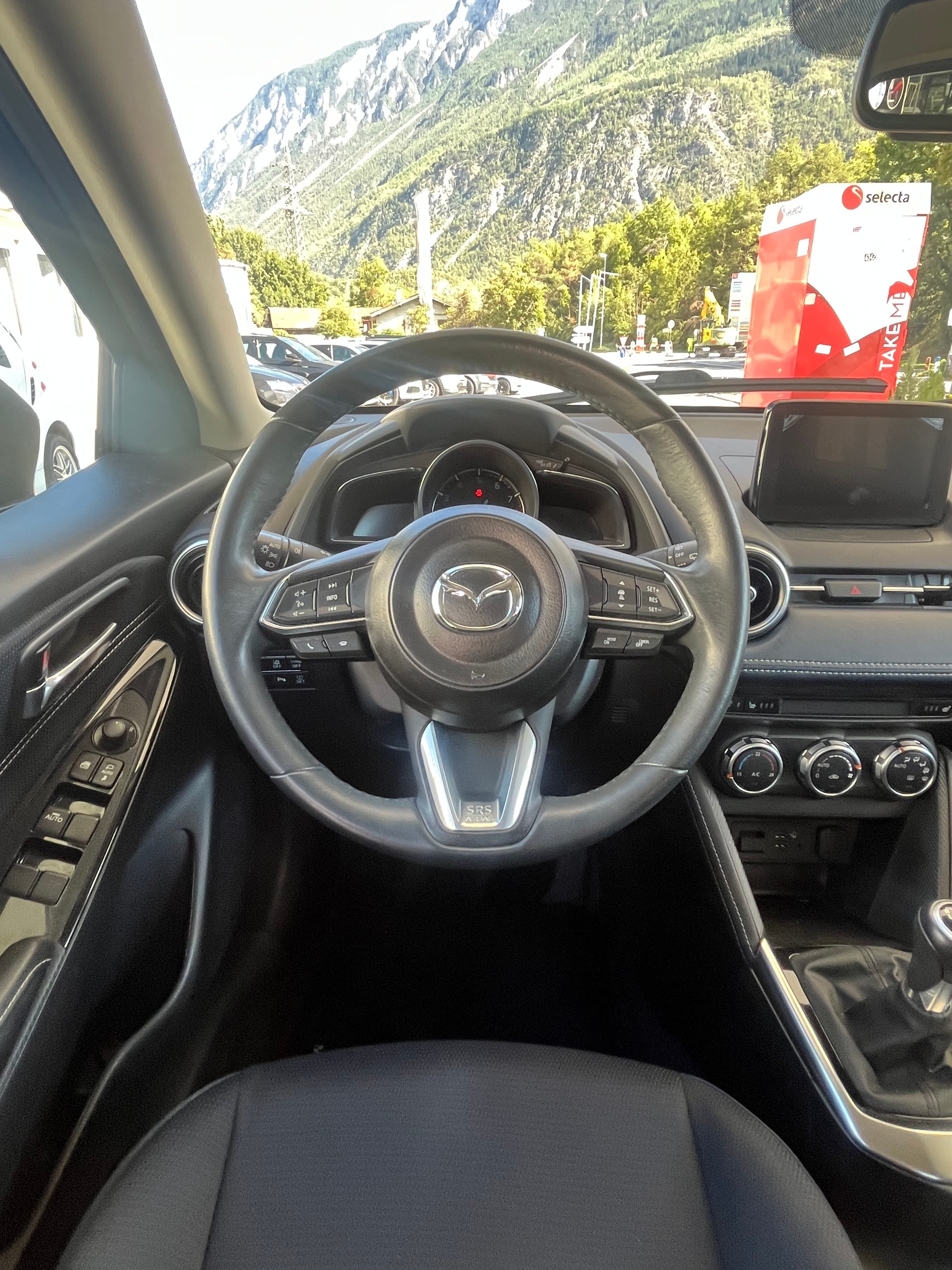 MAZDA 2 SKYACTIV-G 90 Mild Hybrid Revolution-image-8